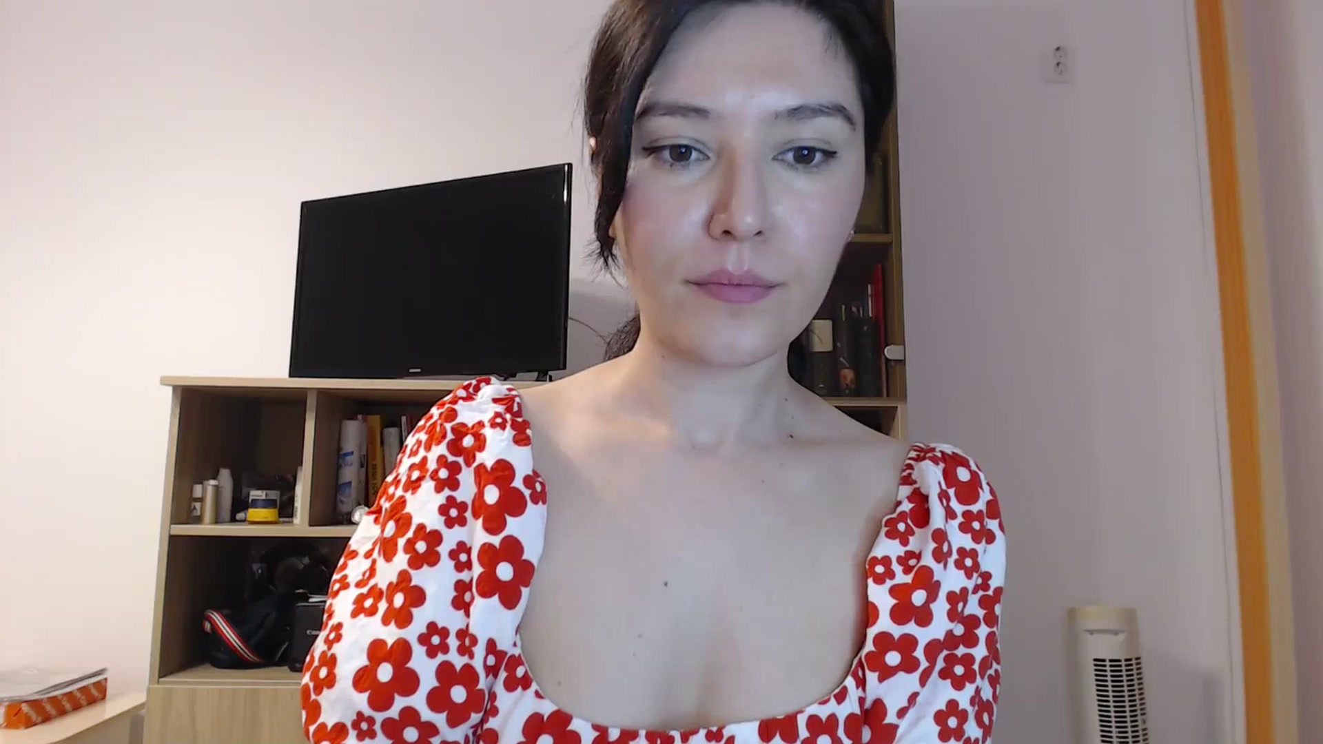 Gallery image thumbnail from SailorJupitr's myfreecams stream on, 05/03/2025, 20:44 image 20 of 20