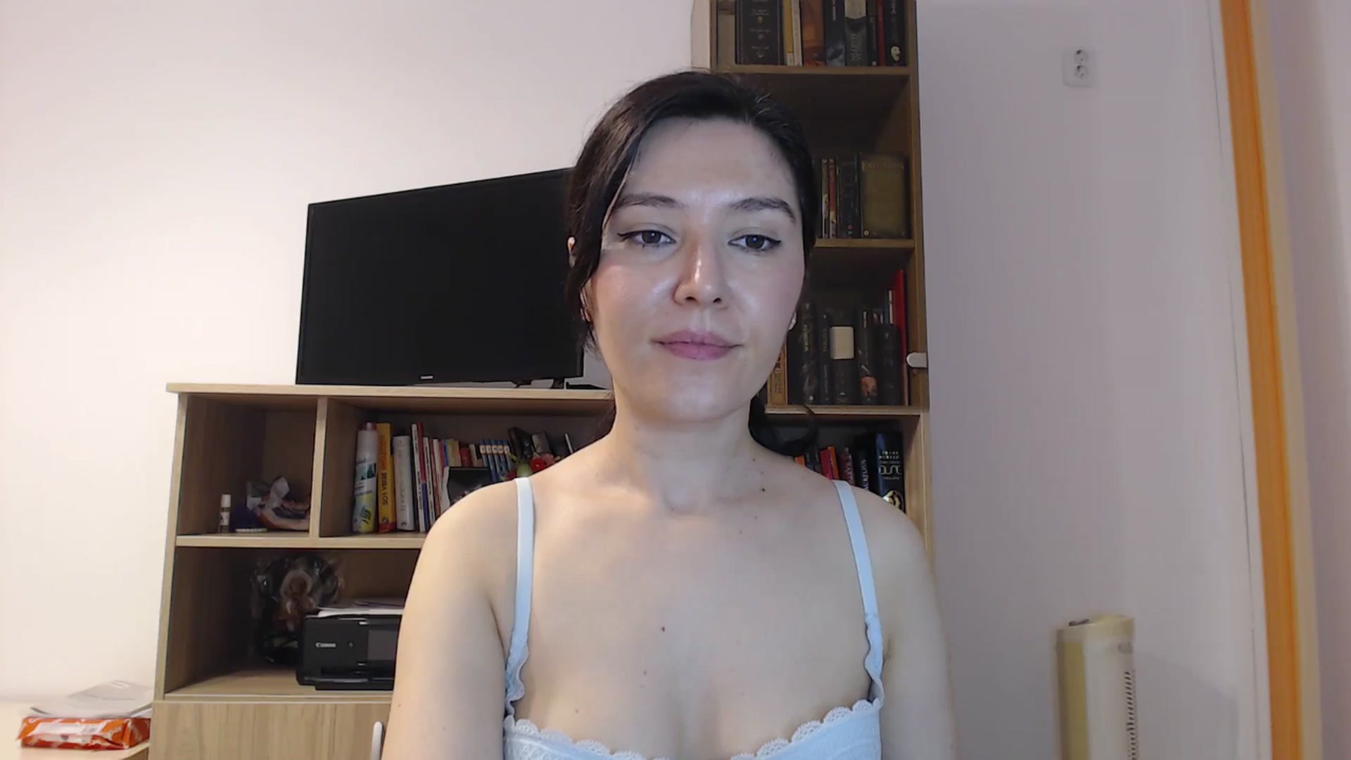 Gallery image thumbnail from SailorJupitr's myfreecams stream on, 05/08/2025, 19:59 image 13 of 20