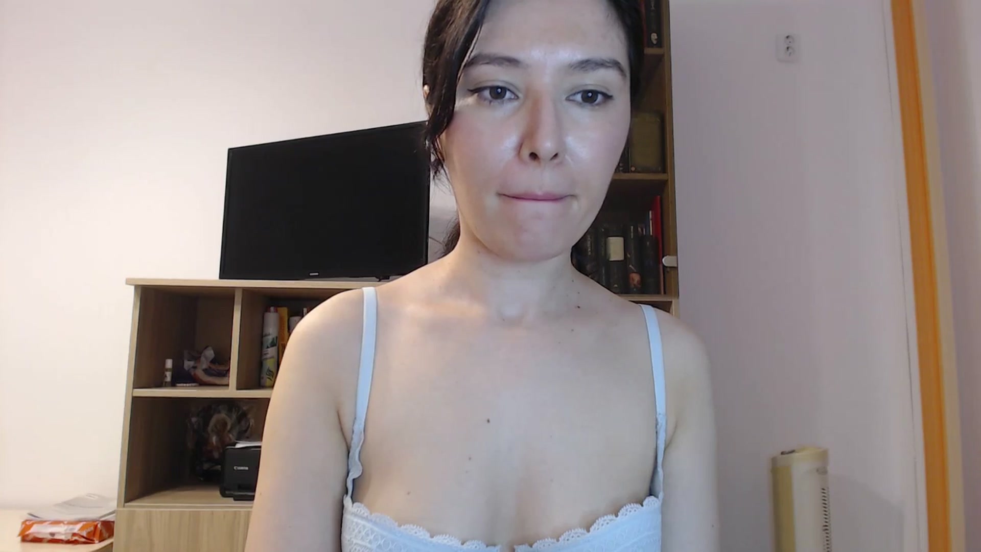 Gallery image thumbnail from SailorJupitr's myfreecams stream on, 05/08/2025, 19:59 image 17 of 20