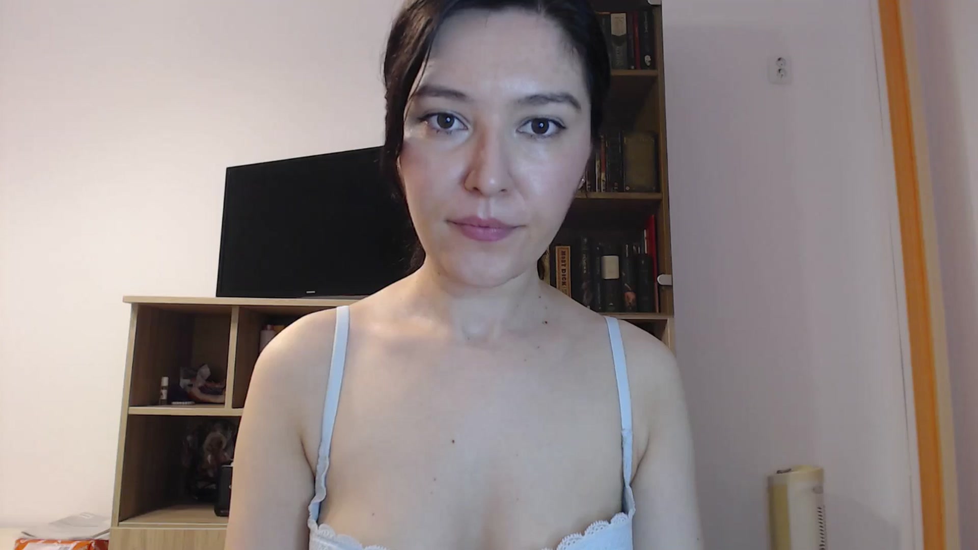 Gallery image thumbnail from SailorJupitr's myfreecams stream on, 05/08/2025, 19:59 image 8 of 20