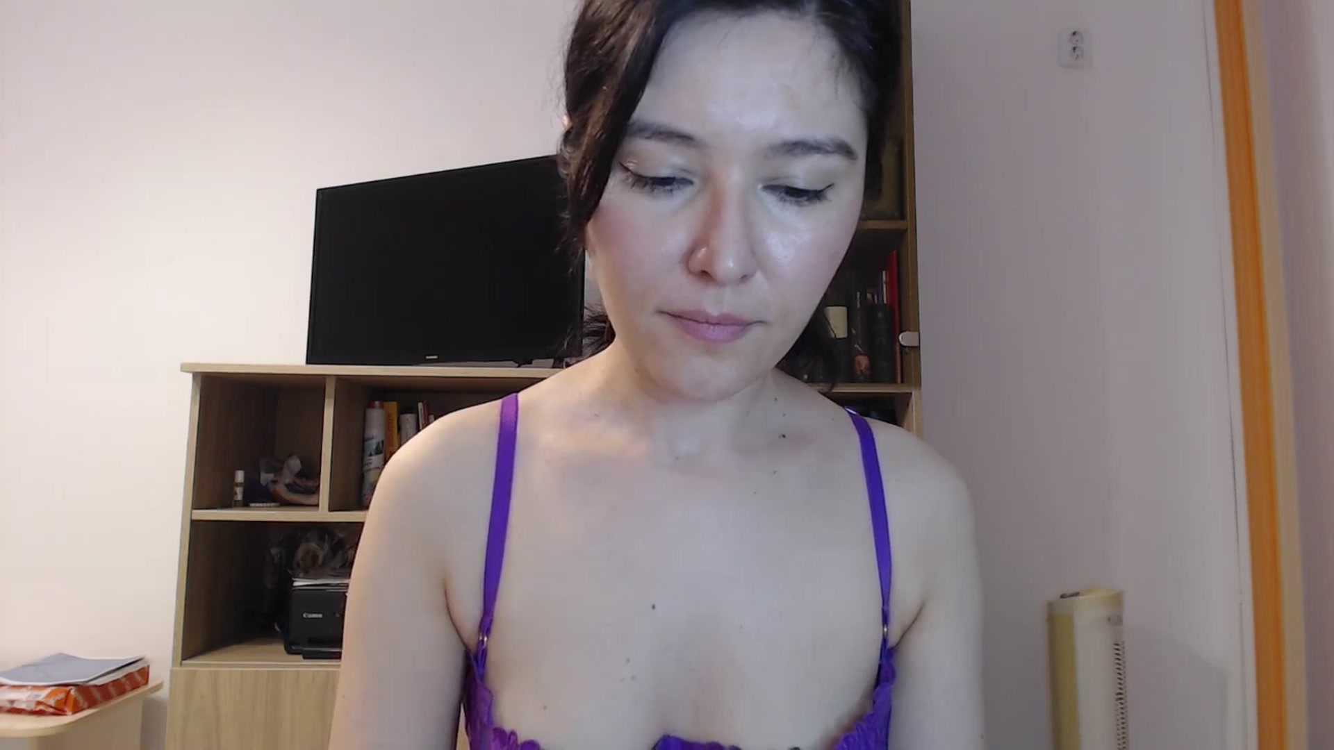 Gallery image thumbnail from SailorJupitr's myfreecams stream on, 05/16/2025, 20:41 image 19 of 20