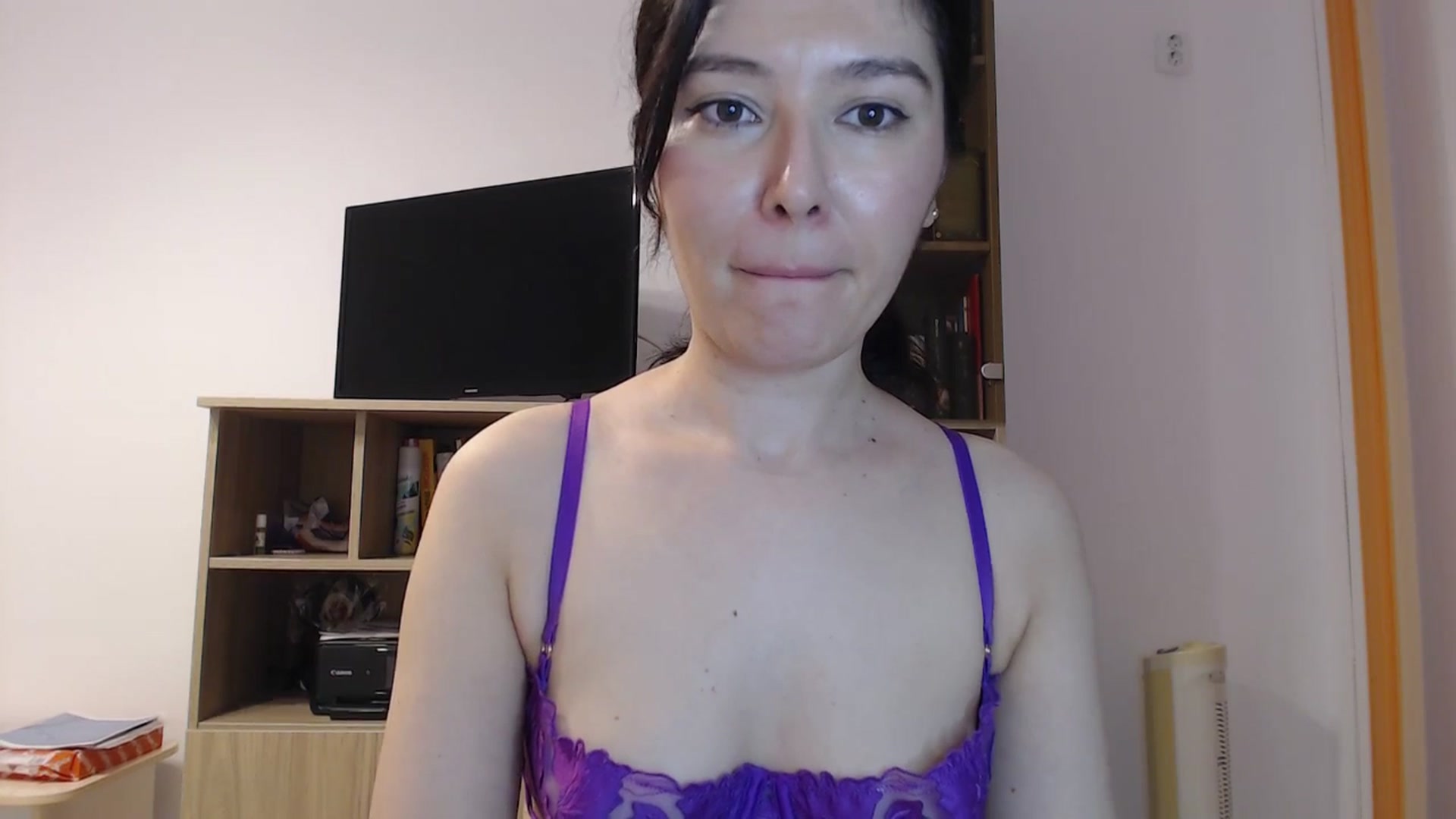 Gallery image thumbnail from SailorJupitr's myfreecams stream on, 05/16/2025, 20:41 image 16 of 20