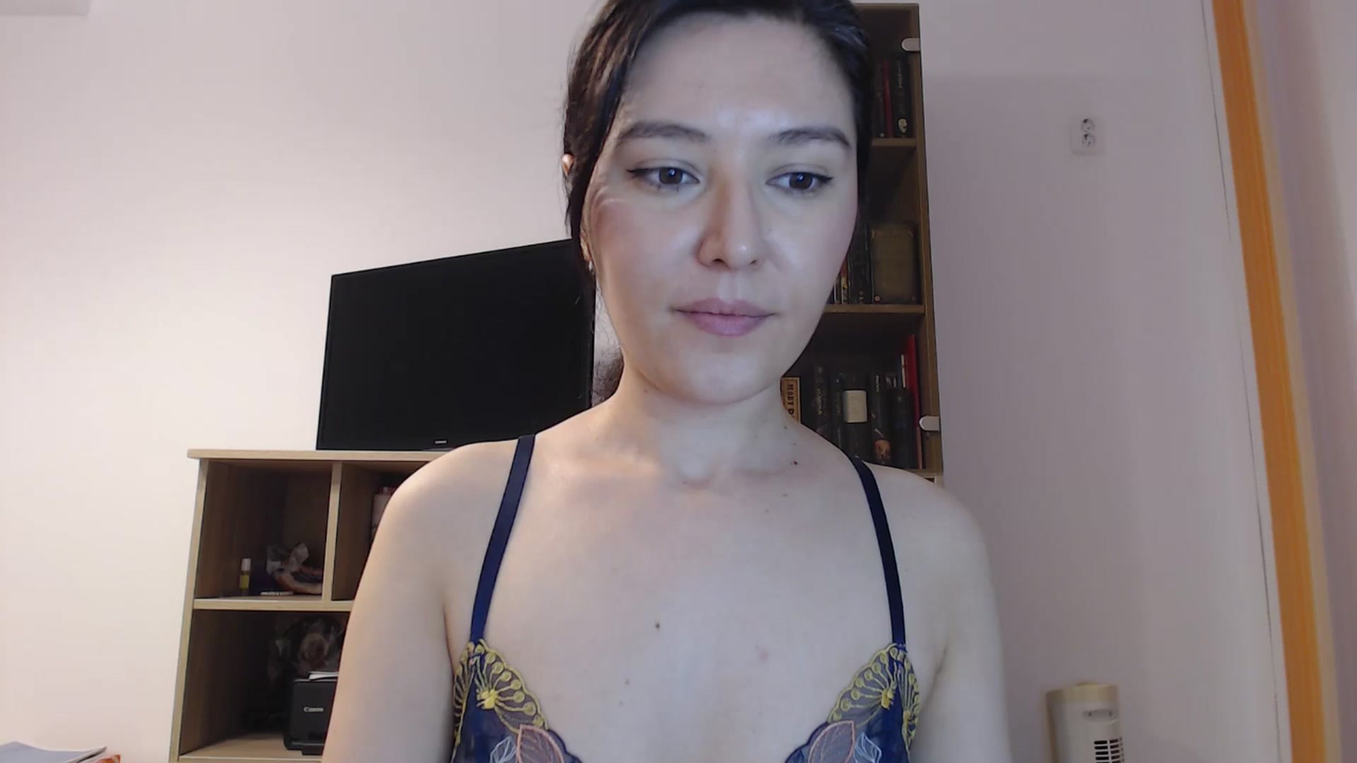 Gallery image thumbnail from SailorJupitr's myfreecams stream on, 05/31/2025, 21:18 image 1 of 20