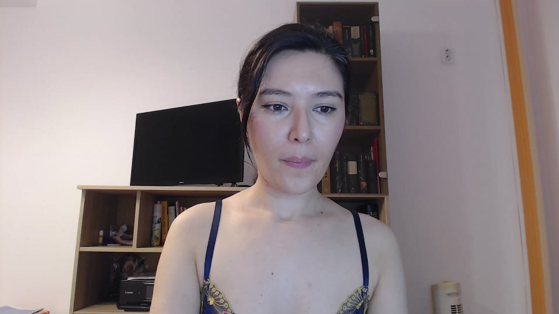 Gallery image thumbnail from SailorJupitr's myfreecams stream on, 05/31/2025, 21:18 image 4 of 20