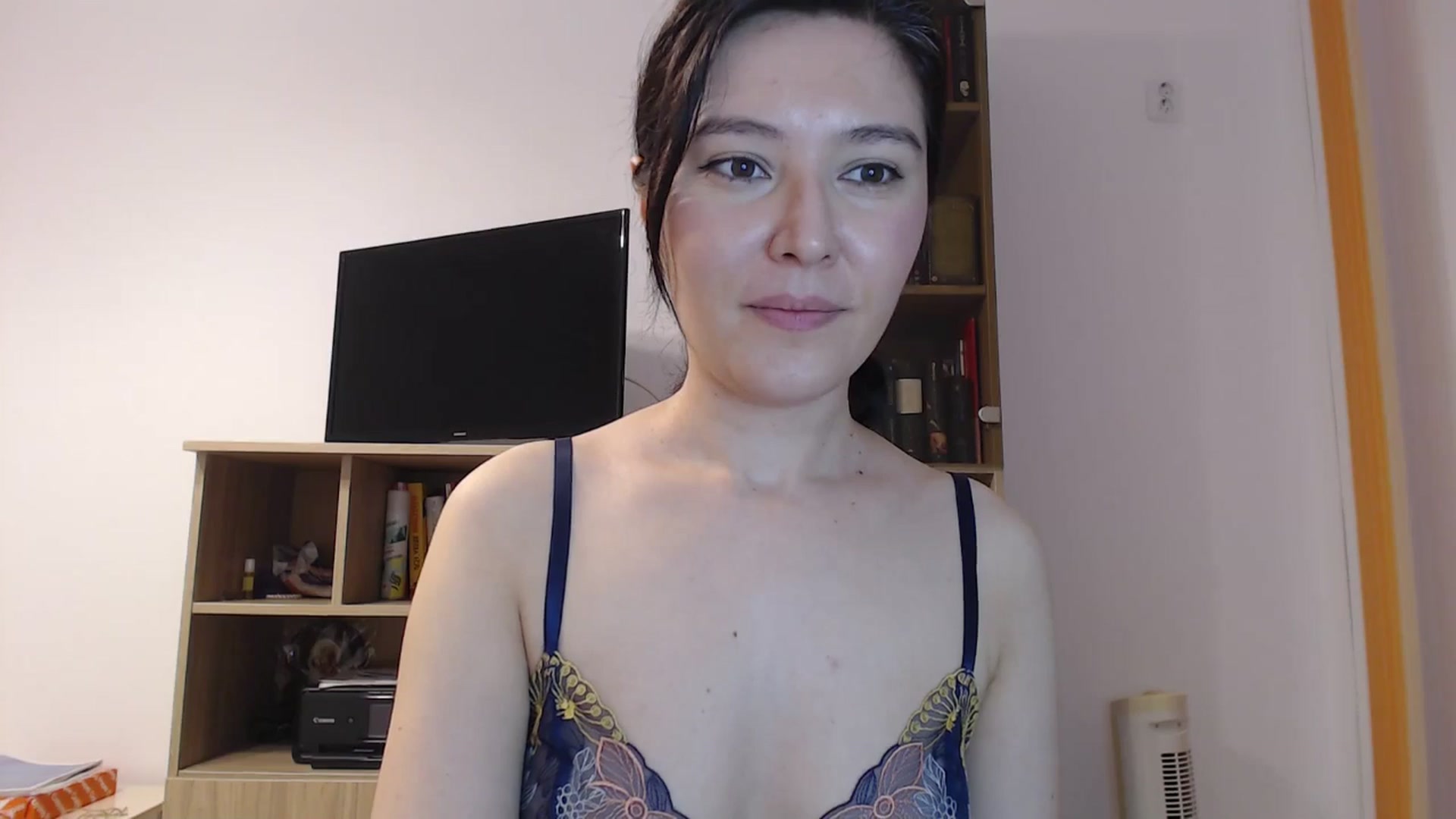 Gallery image thumbnail from SailorJupitr's myfreecams stream on, 05/31/2025, 21:18 image 11 of 20