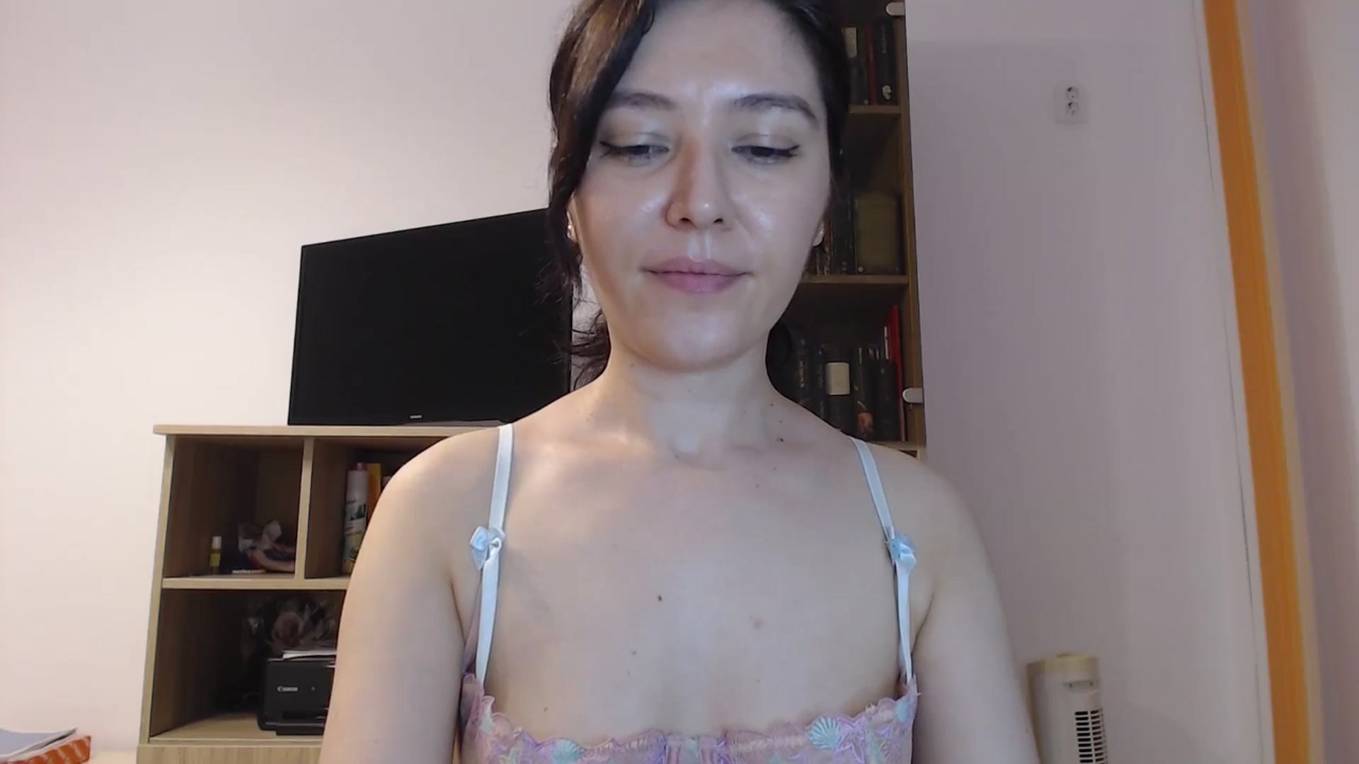 Gallery image thumbnail from SailorJupitr's myfreecams stream on, 06/03/2025, 21:10 image 13 of 20
