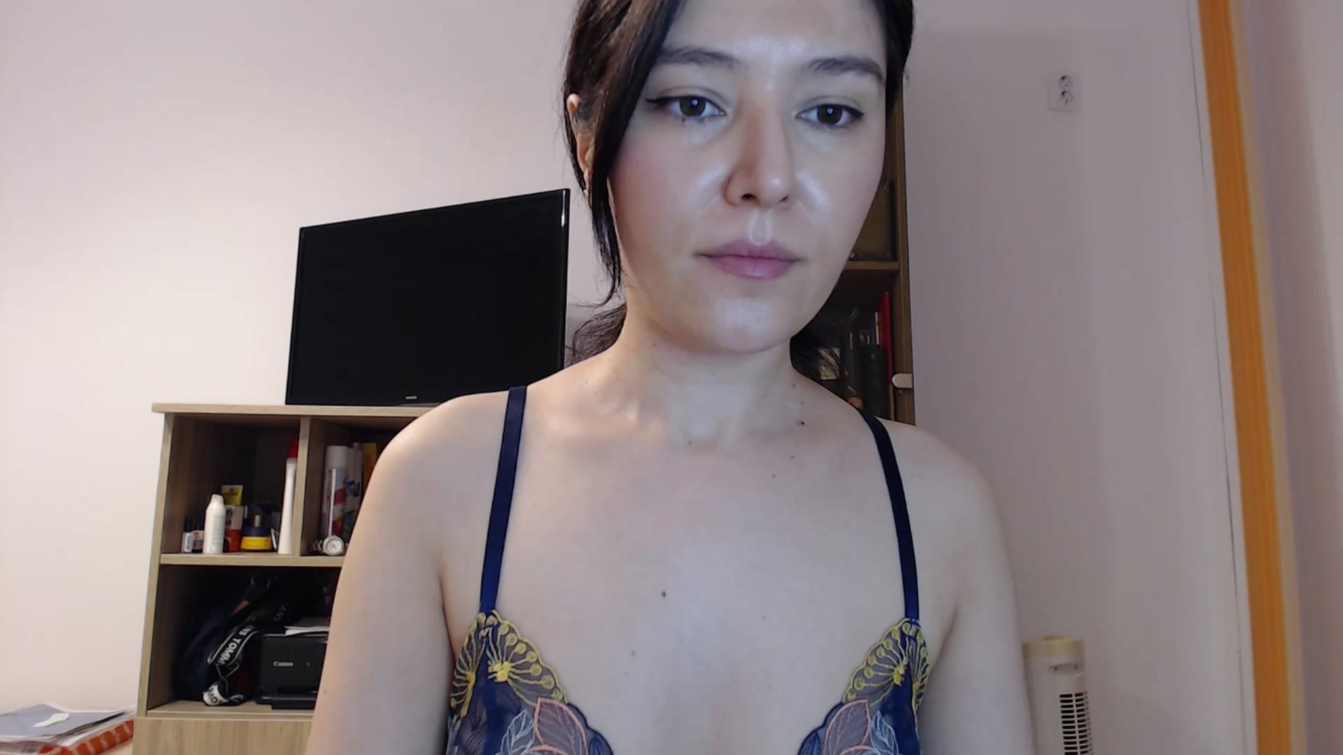 Gallery image thumbnail from SailorJupitr's myfreecams stream on, 06/18/2025, 21:08 image 1 of 20