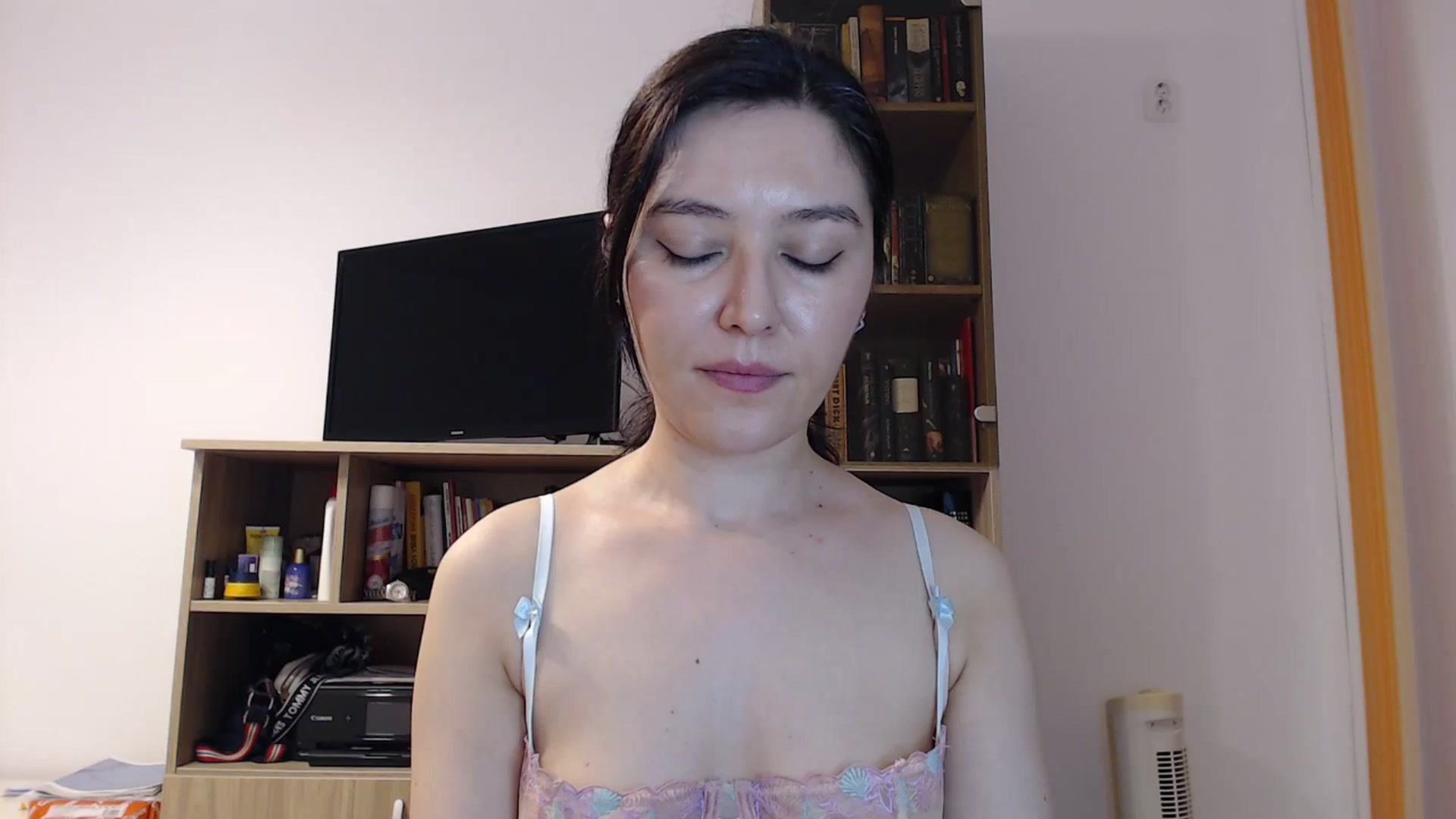 Gallery image thumbnail from SailorJupitr's myfreecams stream on, 06/22/2025, 20:50 image 20 of 20