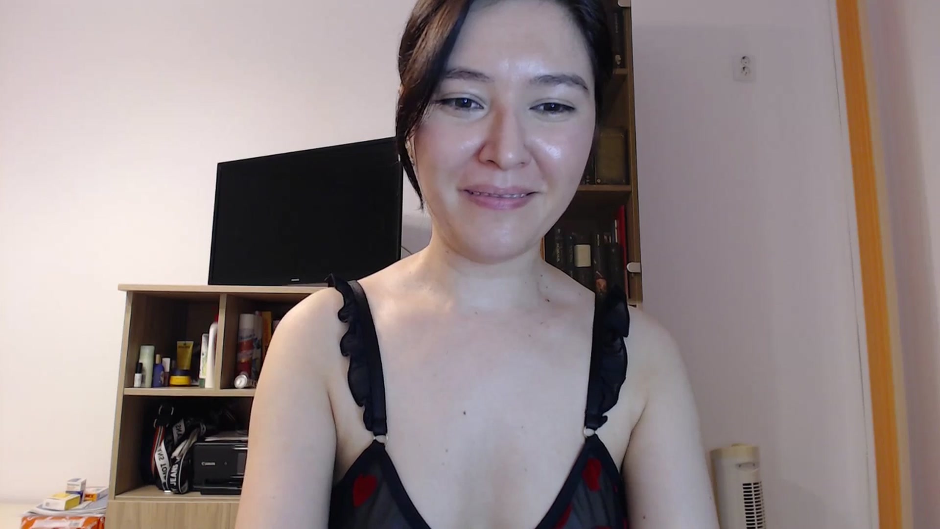 Gallery image thumbnail from SailorJupitr's myfreecams stream on, 06/26/2025, 21:10 image 19 of 20