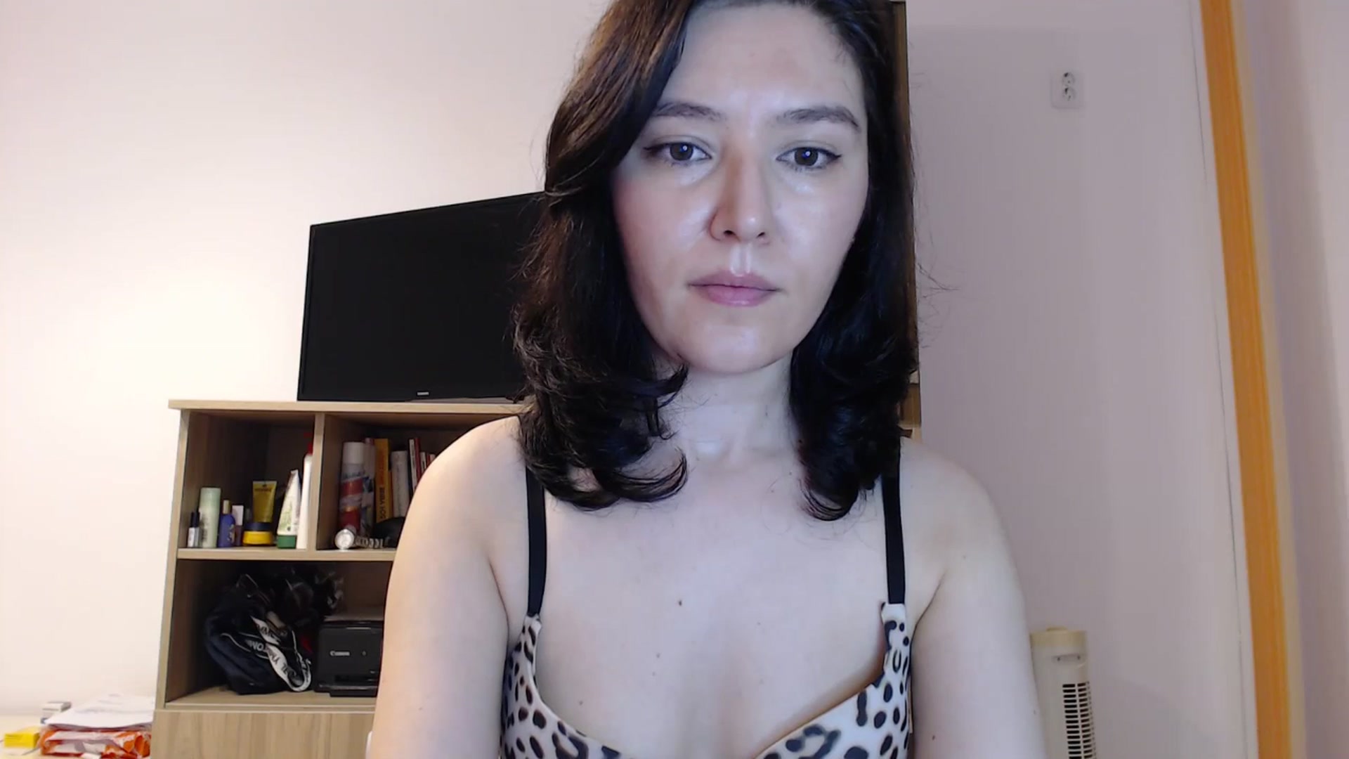 Gallery image thumbnail from SailorJupitr's myfreecams stream on, 06/27/2025, 19:54 image 15 of 20