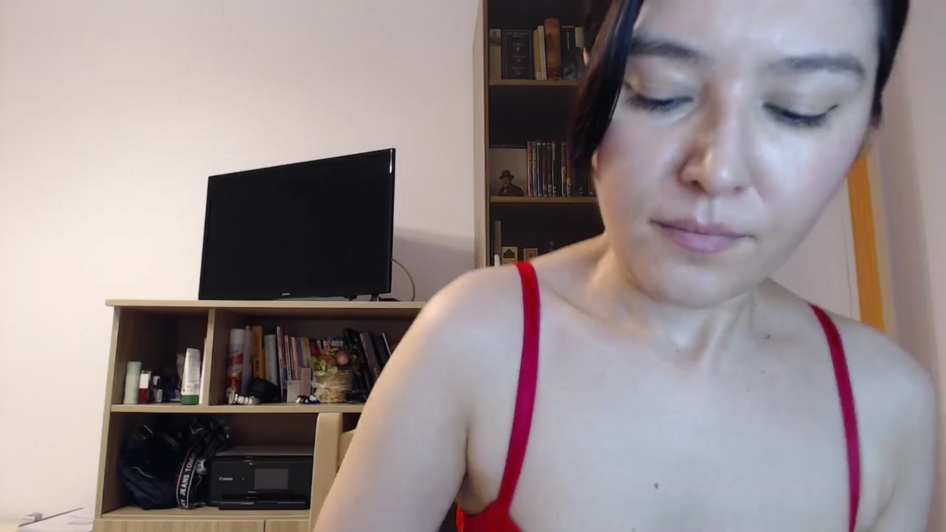 Gallery image thumbnail from SailorJupitr's myfreecams stream on, 06/29/2025, 20:22 image 14 of 20