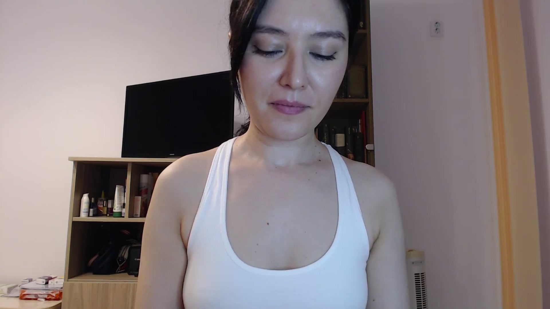 Gallery image thumbnail from SailorJupitr's myfreecams stream on, 07/02/2025, 21:18 image 4 of 20