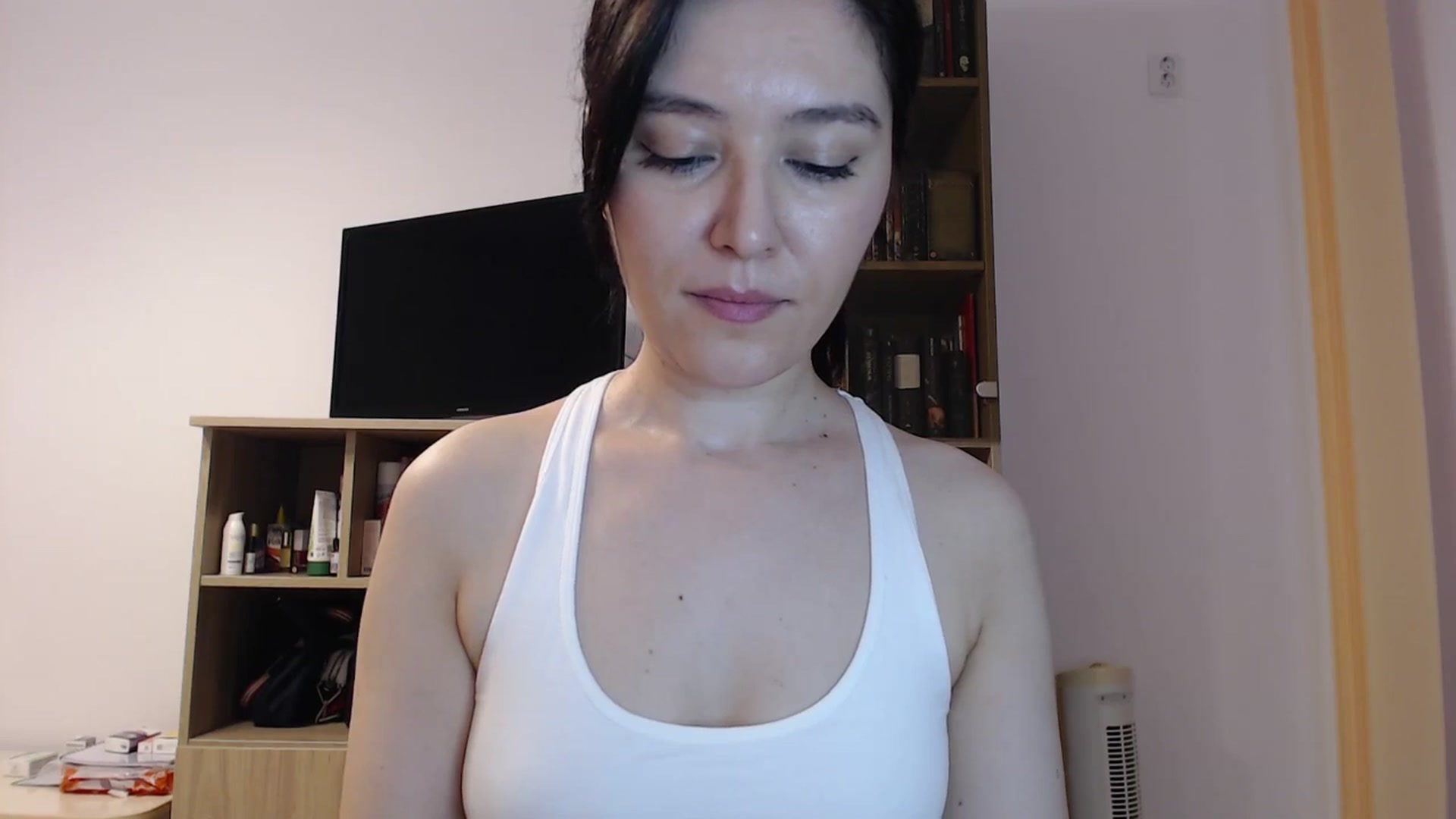 Gallery image thumbnail from SailorJupitr's myfreecams stream on, 07/02/2025, 21:18 image 12 of 20
