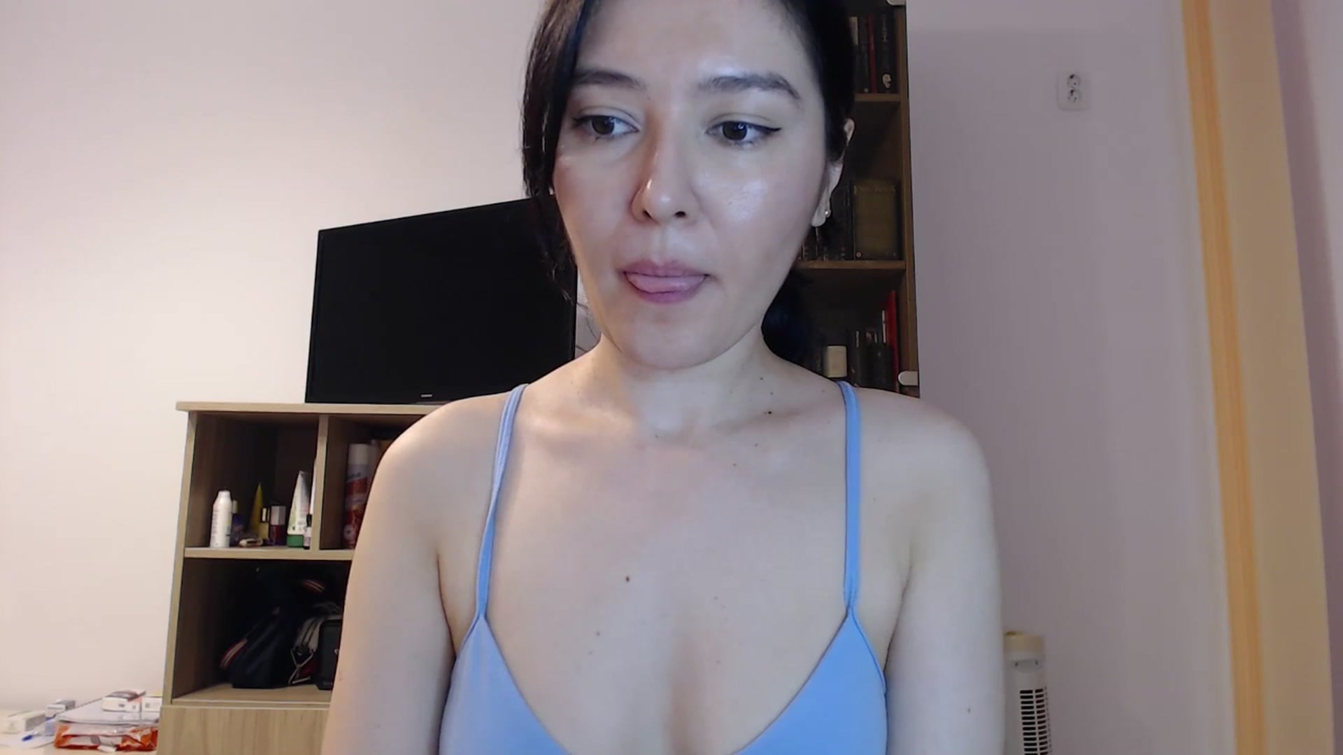 Gallery image thumbnail from SailorJupitr's myfreecams stream on, 07/03/2025, 21:15 image 2 of 20