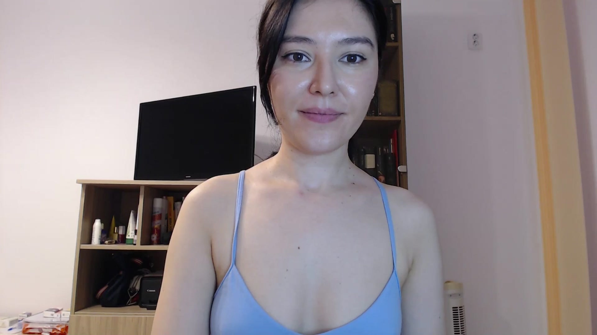 Gallery image thumbnail from SailorJupitr's myfreecams stream on, 07/03/2025, 21:15 image 12 of 20