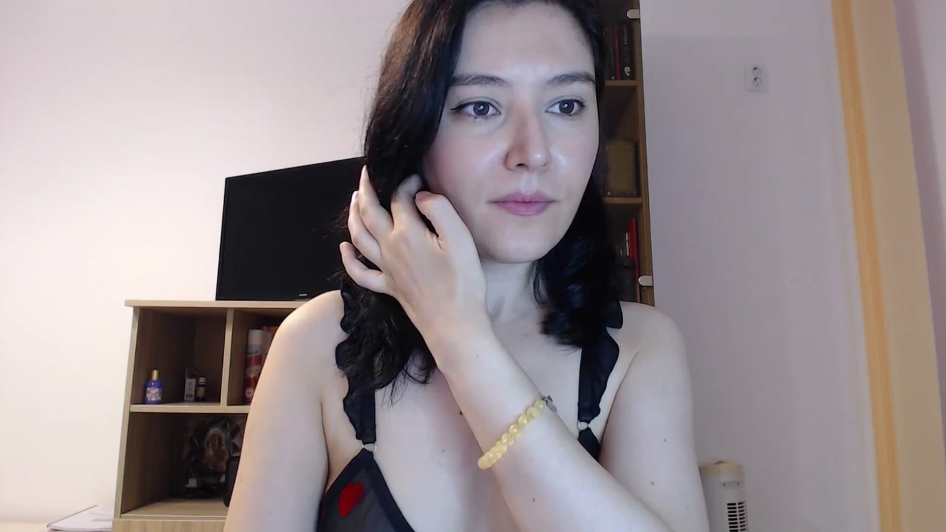 Gallery image thumbnail from SailorJupitr's myfreecams stream on, 07/04/2025, 19:41 image 15 of 20