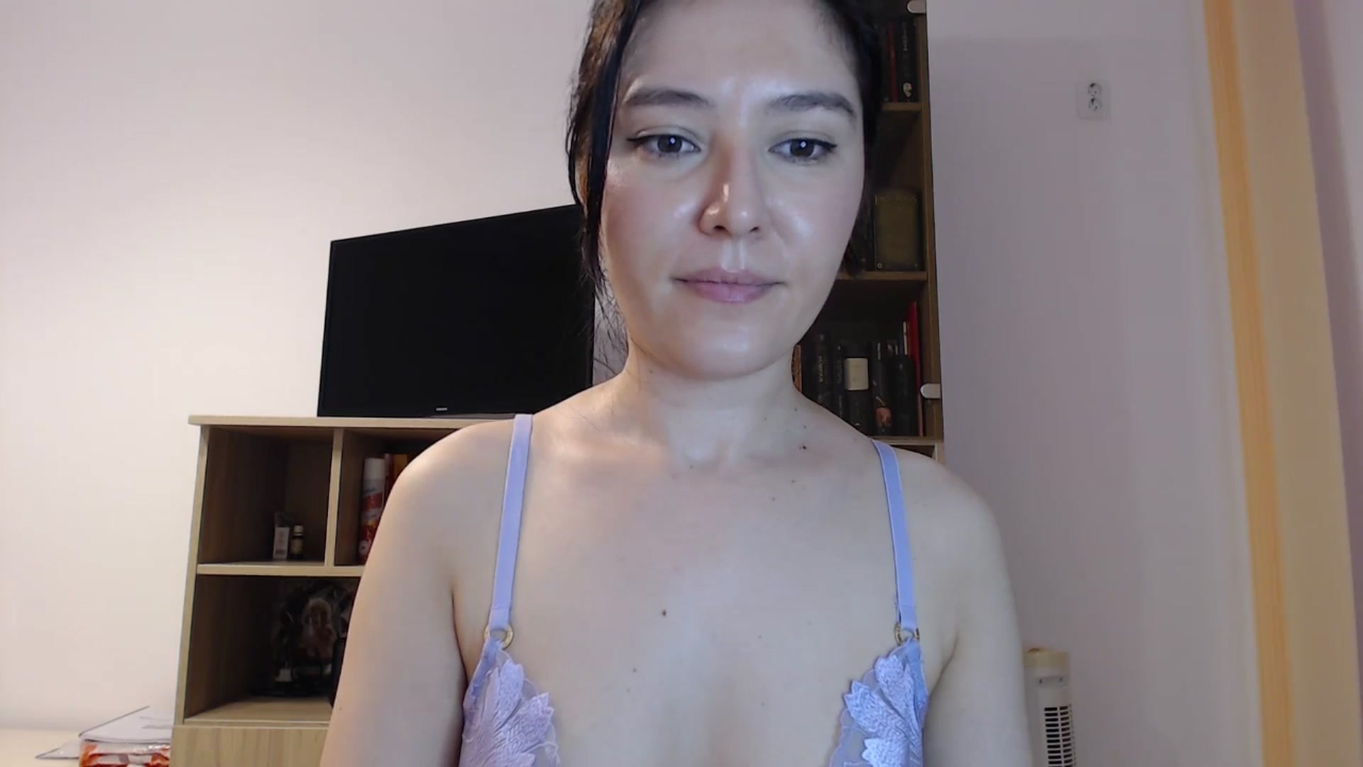 Gallery image thumbnail from SailorJupitr's myfreecams stream on, 07/06/2025, 21:11 image 13 of 20