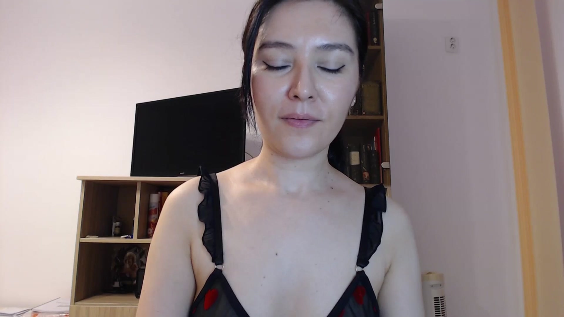 Gallery image thumbnail from SailorJupitr's myfreecams stream on, 07/20/2025, 21:55 image 9 of 20