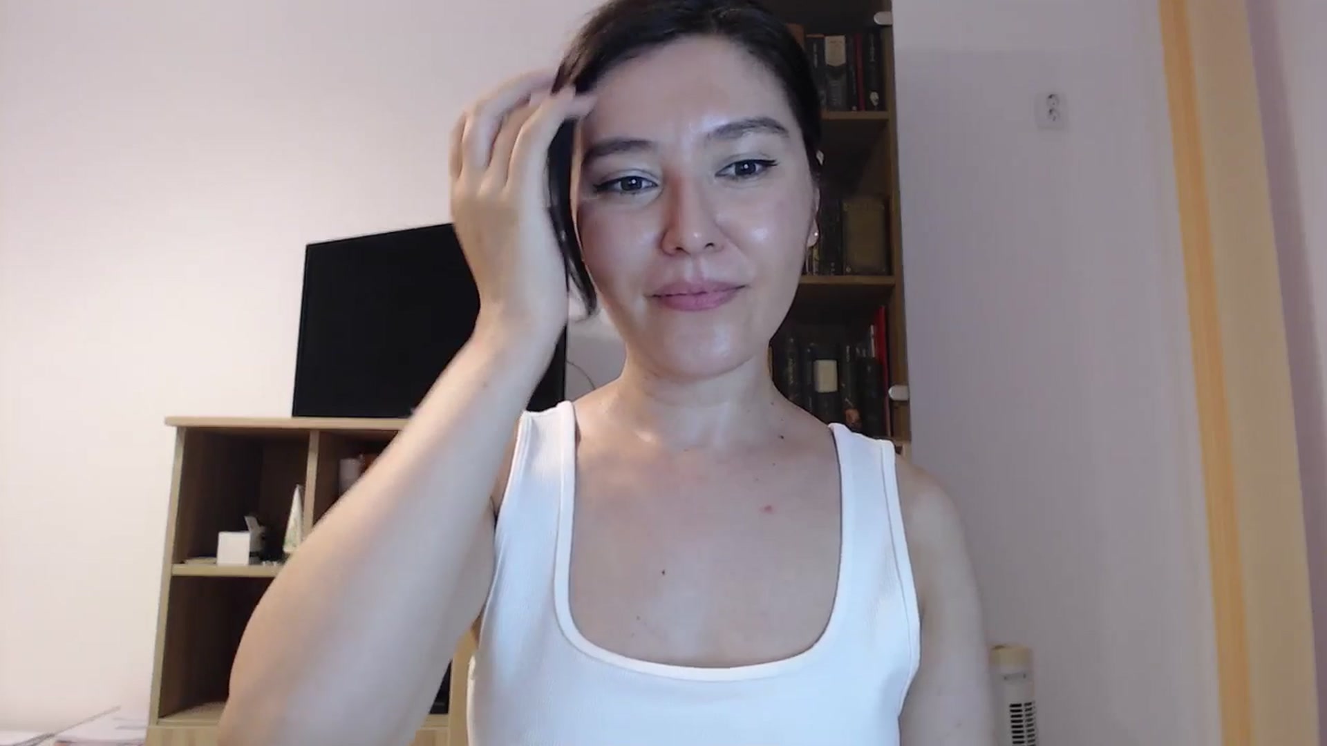 Gallery image thumbnail from SailorJupitr's myfreecams stream on, 08/02/2025, 20:56 image 4 of 20