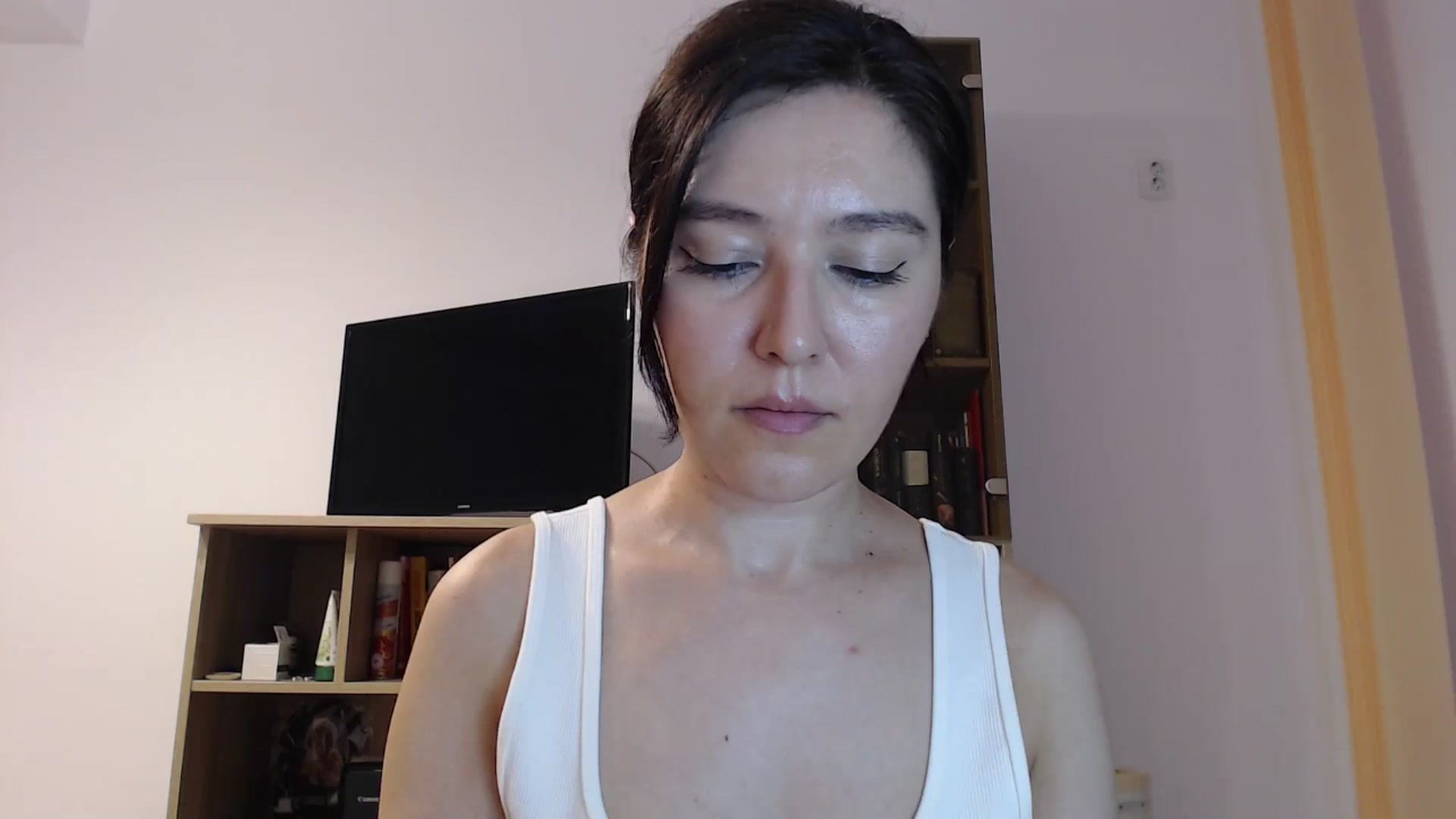 Gallery image thumbnail from SailorJupitr's myfreecams stream on, 08/02/2025, 20:56 image 1 of 20