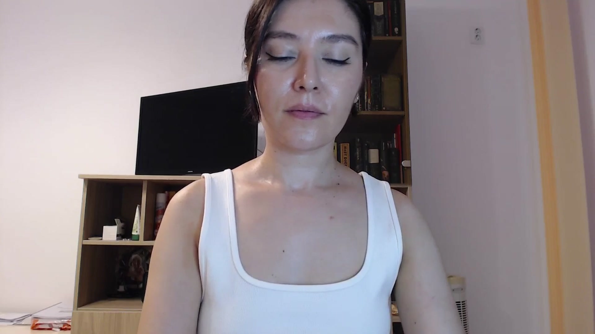 Gallery image thumbnail from SailorJupitr's myfreecams stream on, 08/02/2025, 20:56 image 18 of 20