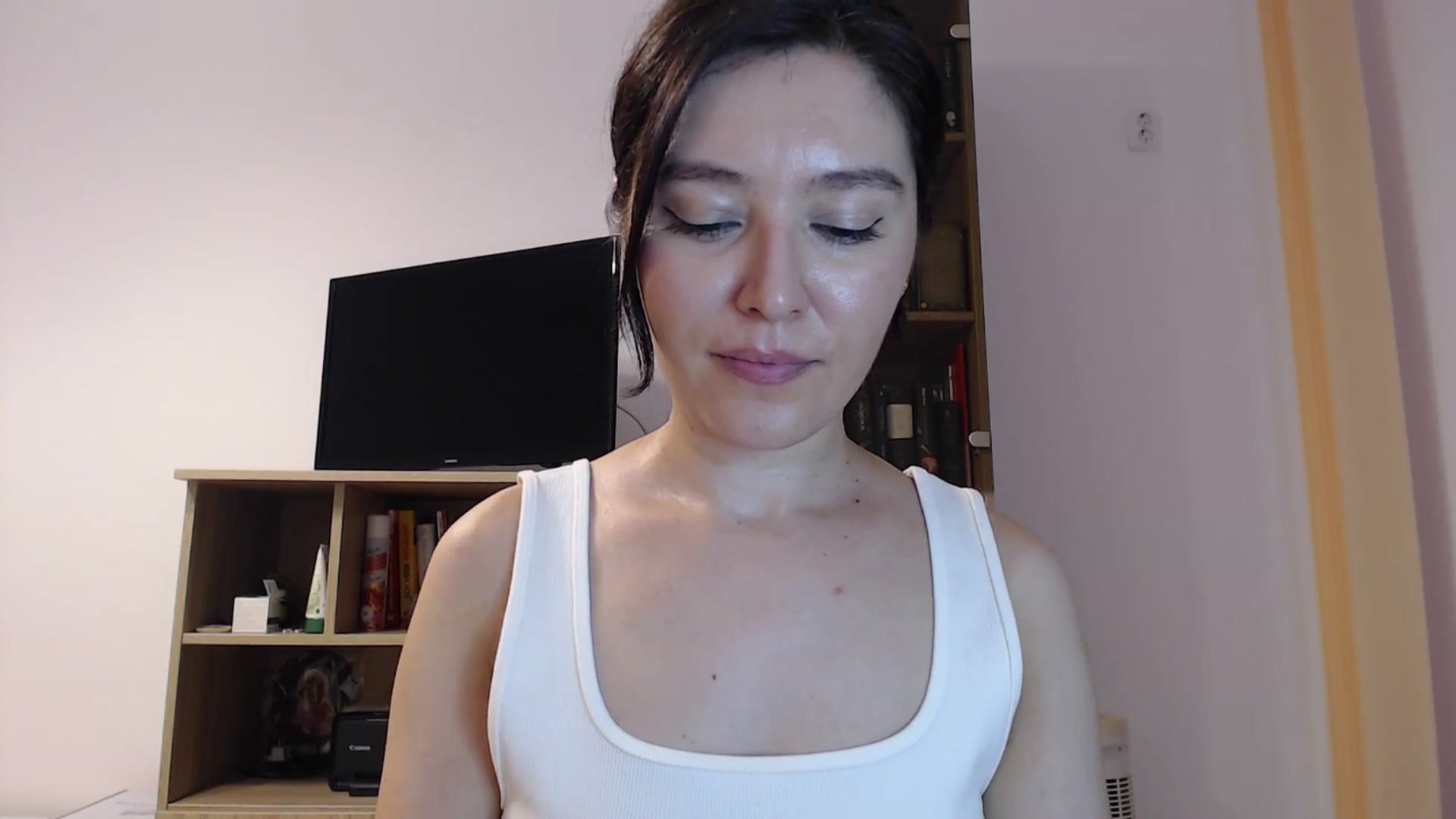 Gallery image thumbnail from SailorJupitr's myfreecams stream on, 08/02/2025, 20:56 image 13 of 20