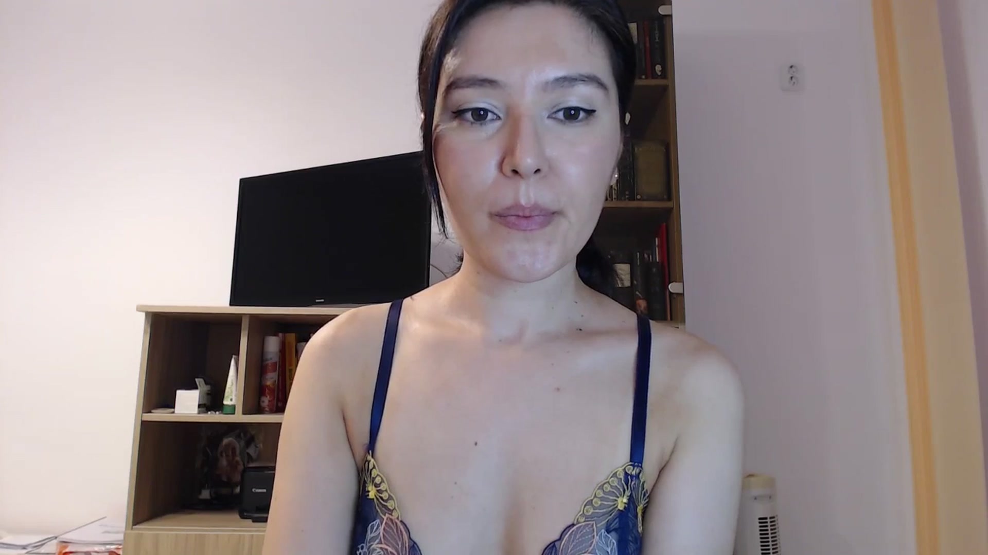 Gallery image thumbnail from SailorJupitr's myfreecams stream on, 08/03/2025, 20:57 image 8 of 20