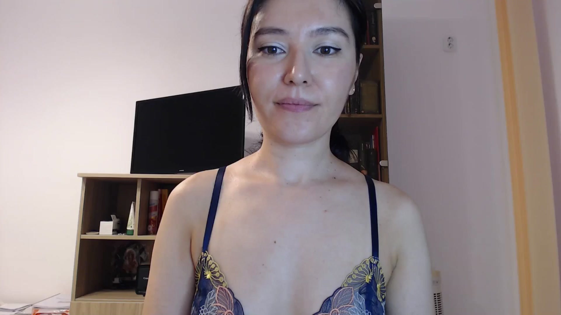 Gallery image thumbnail from SailorJupitr's myfreecams stream on, 08/03/2025, 20:57 image 13 of 20