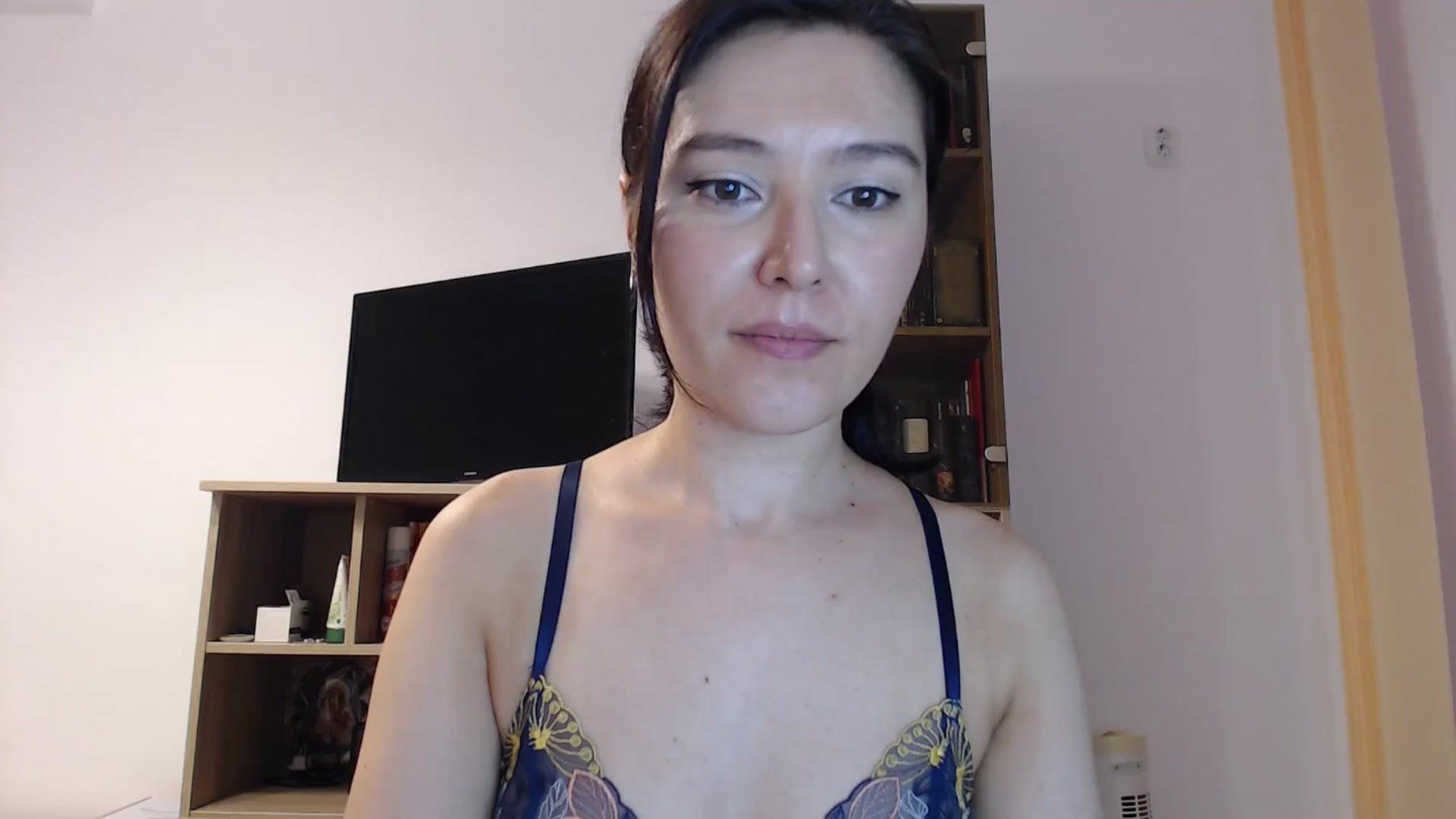 Gallery image thumbnail from SailorJupitr's myfreecams stream on, 08/03/2025, 20:57 image 1 of 20