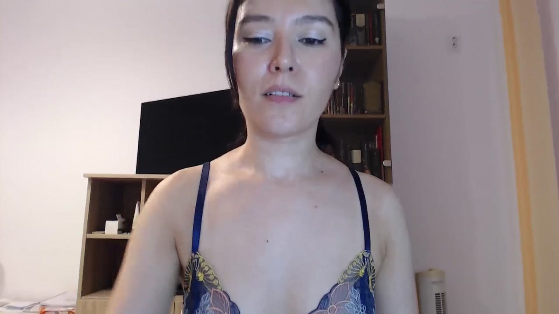 Gallery image thumbnail from SailorJupitr's myfreecams stream on, 08/03/2025, 20:57 image 14 of 20