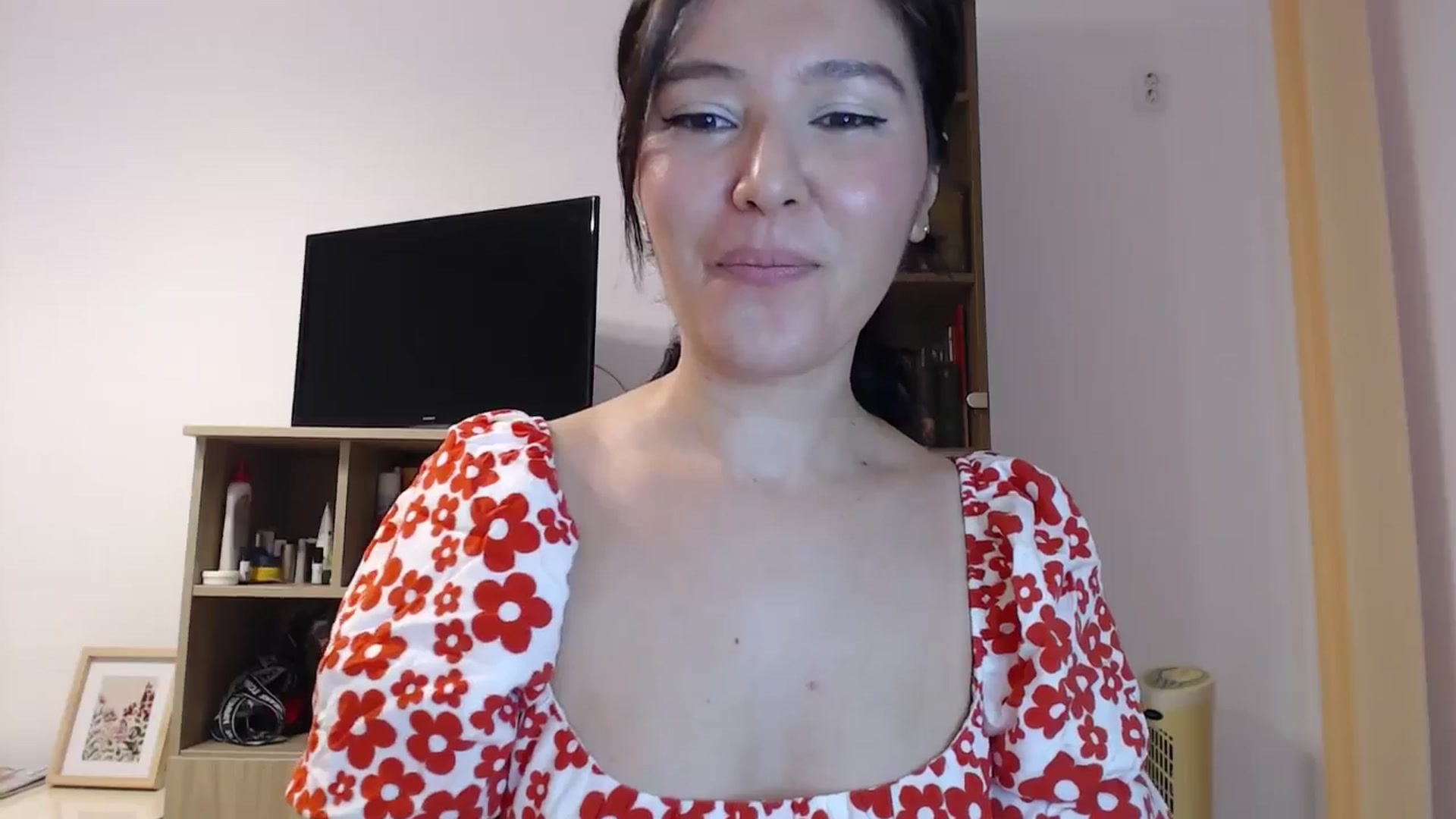 Gallery image thumbnail from SailorJupitr's myfreecams stream on, 08/13/2025, 20:47 image 14 of 20