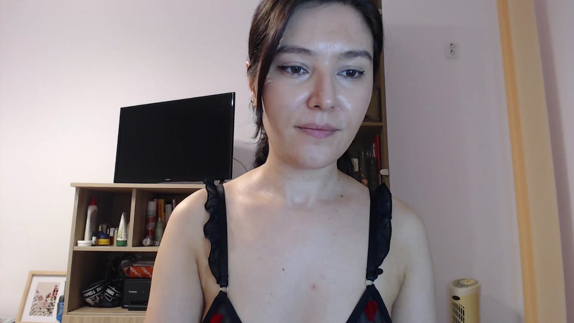 Gallery image thumbnail from SailorJupitr's myfreecams stream on, 08/14/2025, 21:08 image 17 of 20