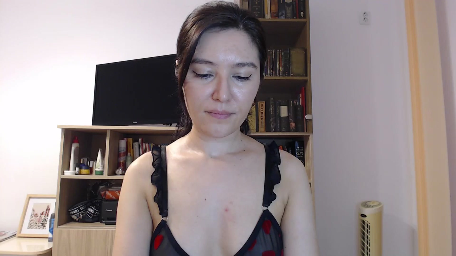 Gallery image thumbnail from SailorJupitr's myfreecams stream on, 08/14/2025, 21:08 image 8 of 20