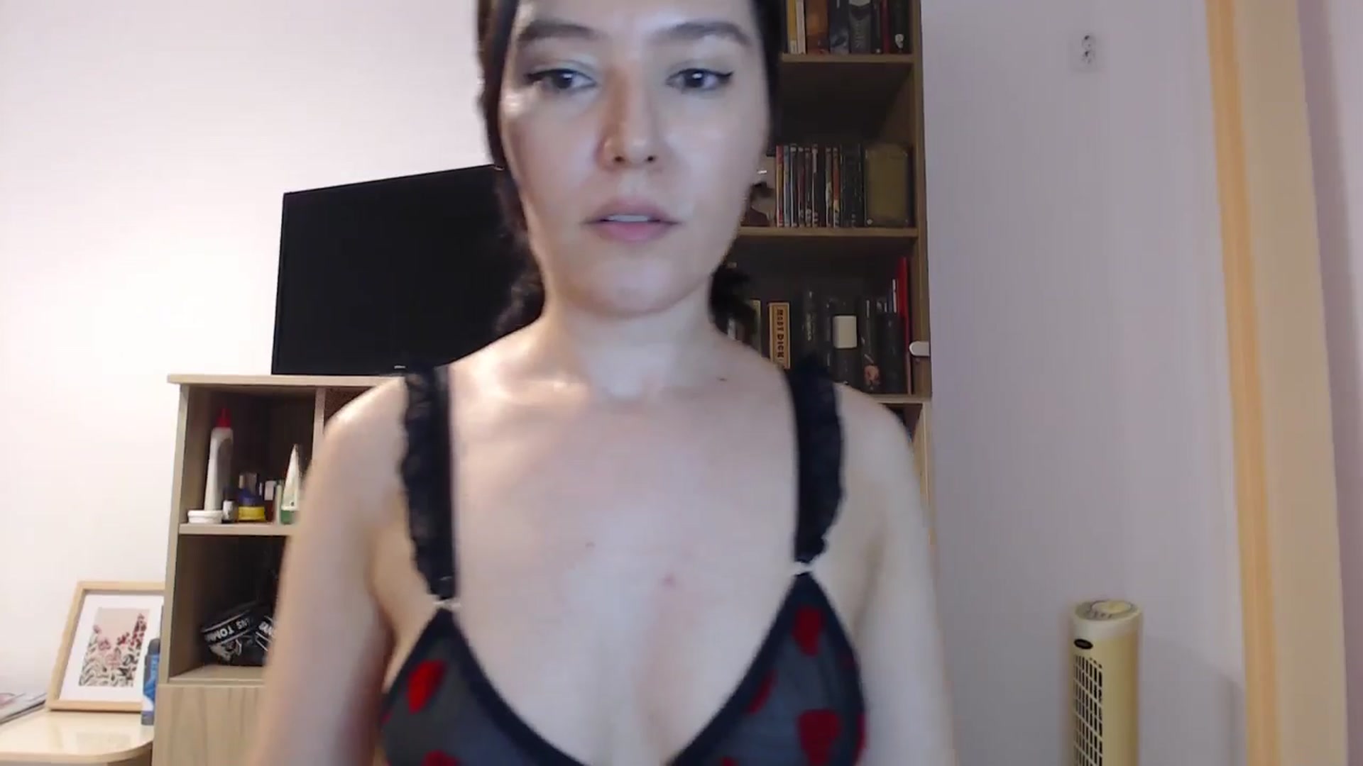 Gallery image thumbnail from SailorJupitr's myfreecams stream on, 08/14/2025, 21:08 image 13 of 20