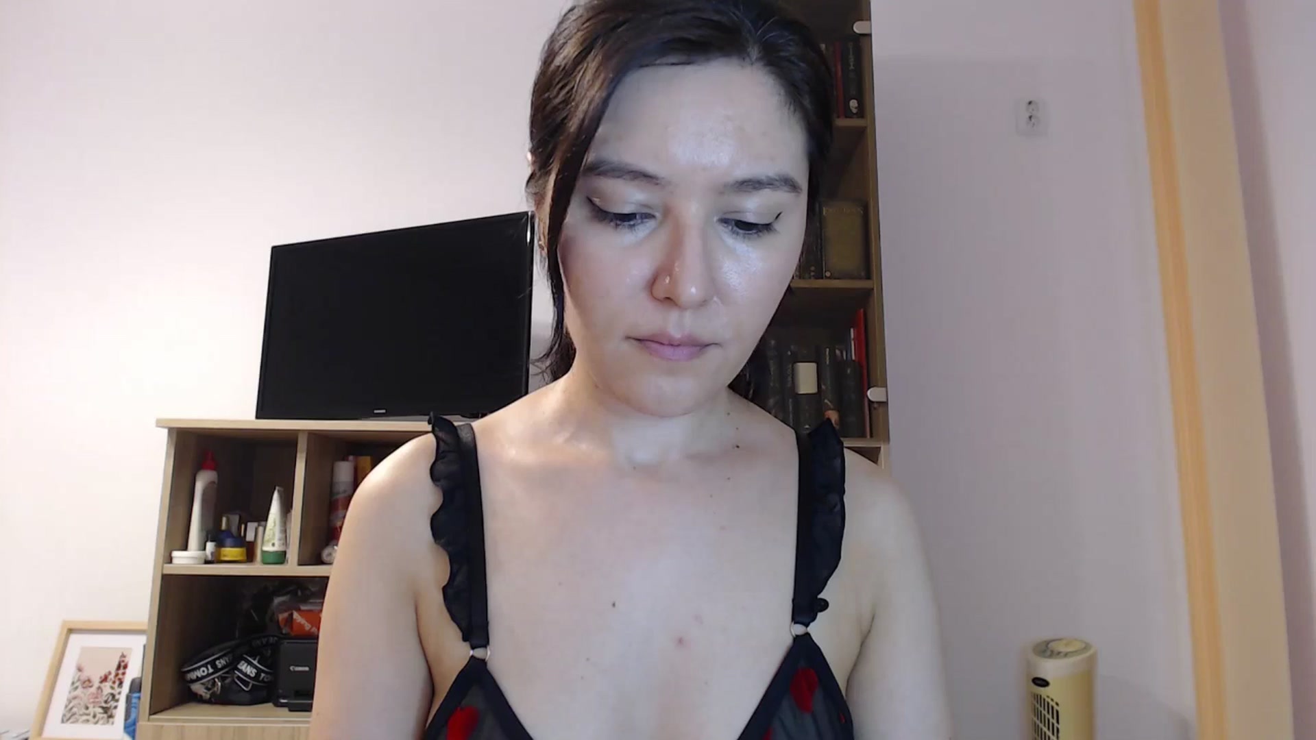 Gallery image thumbnail from SailorJupitr's myfreecams stream on, 08/14/2025, 21:08 image 19 of 20