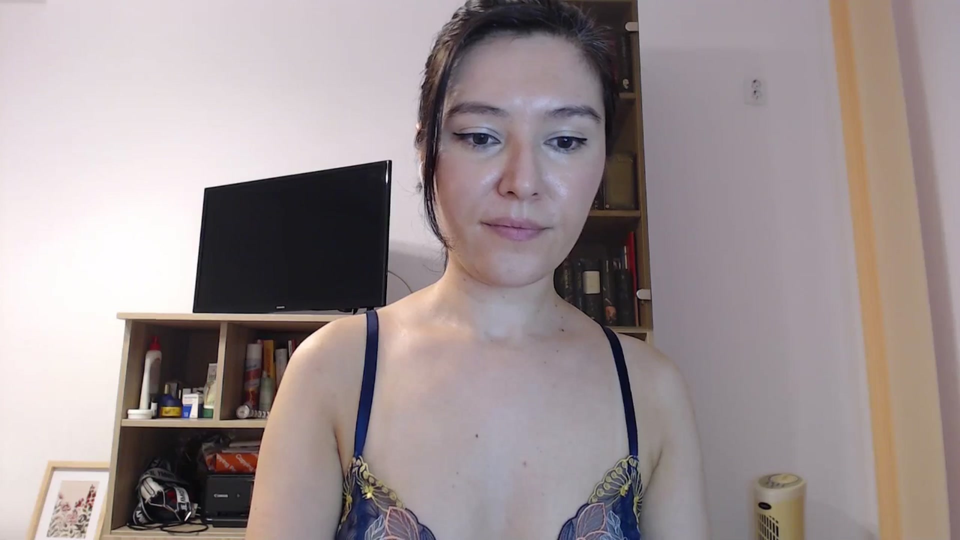 Gallery image thumbnail from SailorJupitr's myfreecams stream on, 08/20/2025, 20:37 image 20 of 20