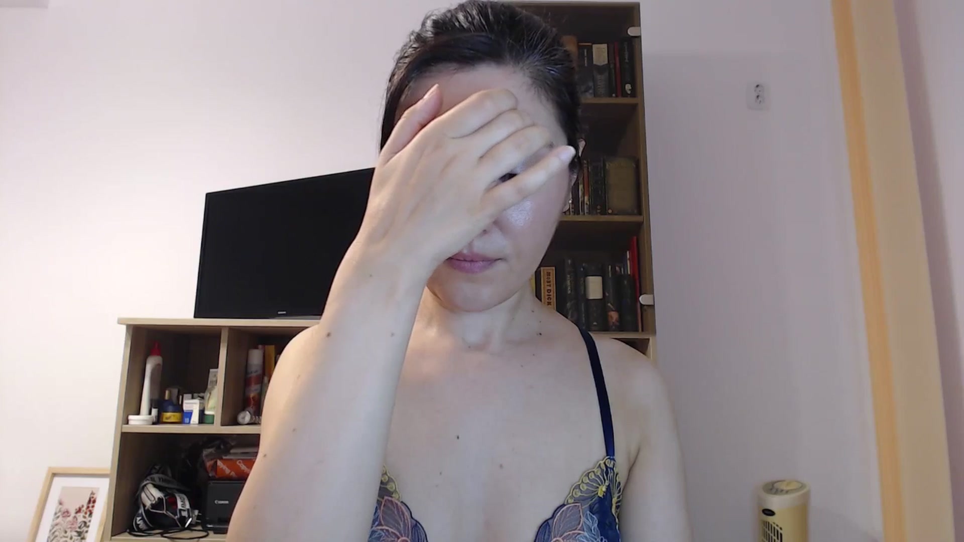 Gallery image thumbnail from SailorJupitr's myfreecams stream on, 08/20/2025, 20:37 image 14 of 20