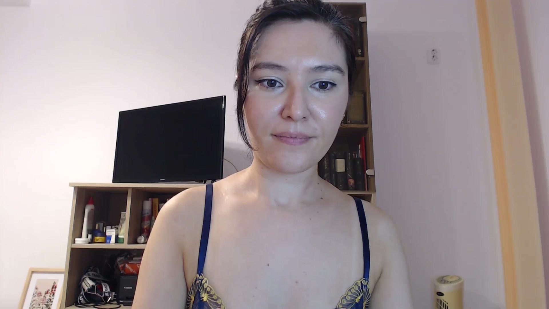 Gallery image thumbnail from SailorJupitr's myfreecams stream on, 08/20/2025, 21:04 image 13 of 20