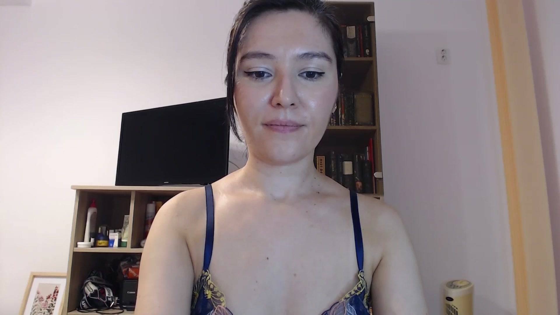Gallery image thumbnail from SailorJupitr's myfreecams stream on, 08/20/2025, 21:04 image 19 of 20