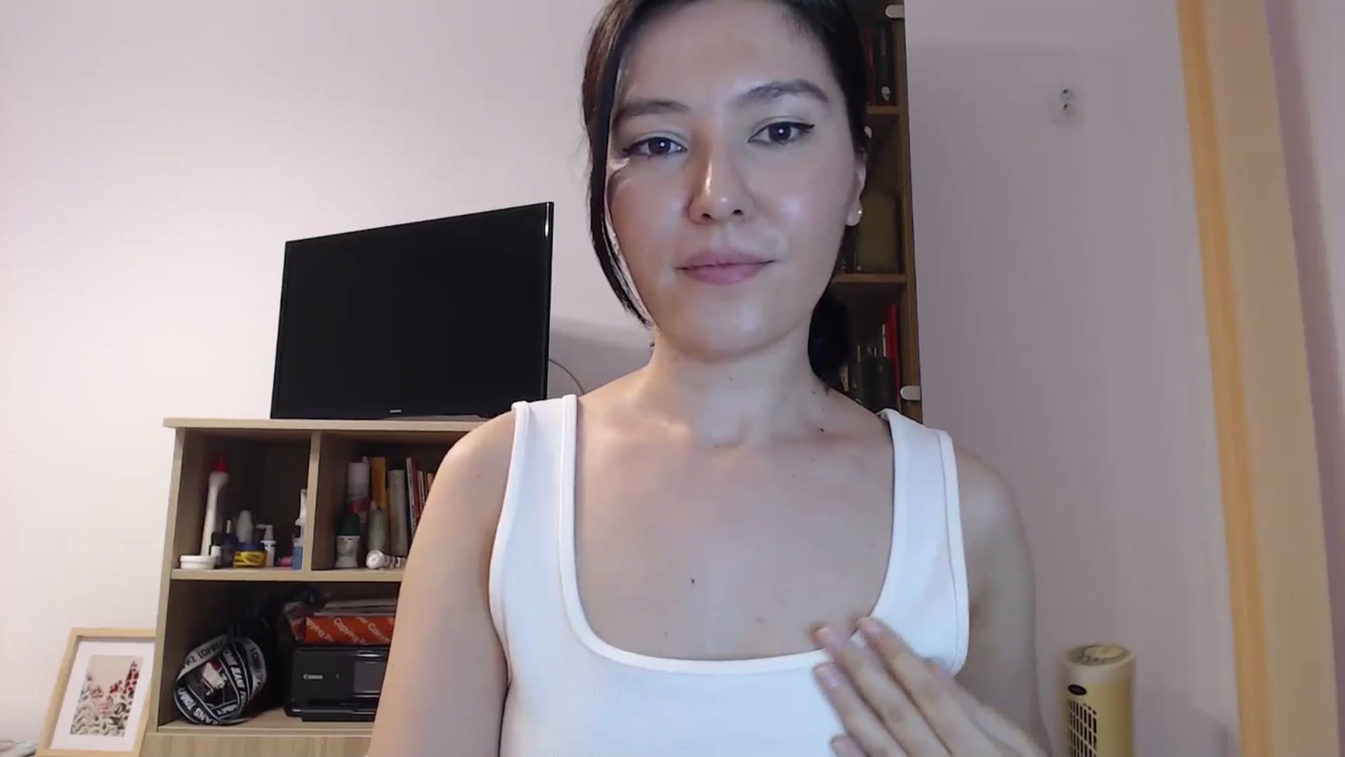 Gallery image thumbnail from SailorJupitr's myfreecams stream on, 08/27/2025, 21:15 image 18 of 20