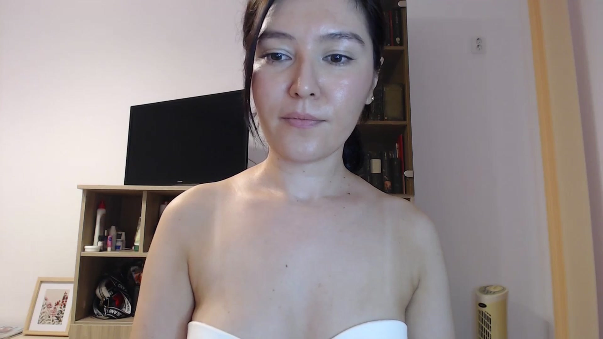 Gallery image thumbnail from SailorJupitr's myfreecams stream on, 08/30/2025, 20:23 image 13 of 20