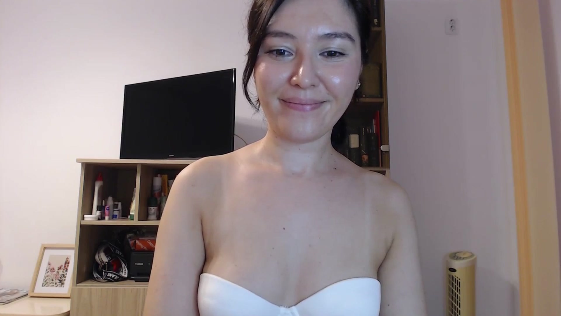 Gallery image thumbnail from SailorJupitr's myfreecams stream on, 08/30/2025, 20:23 image 9 of 20