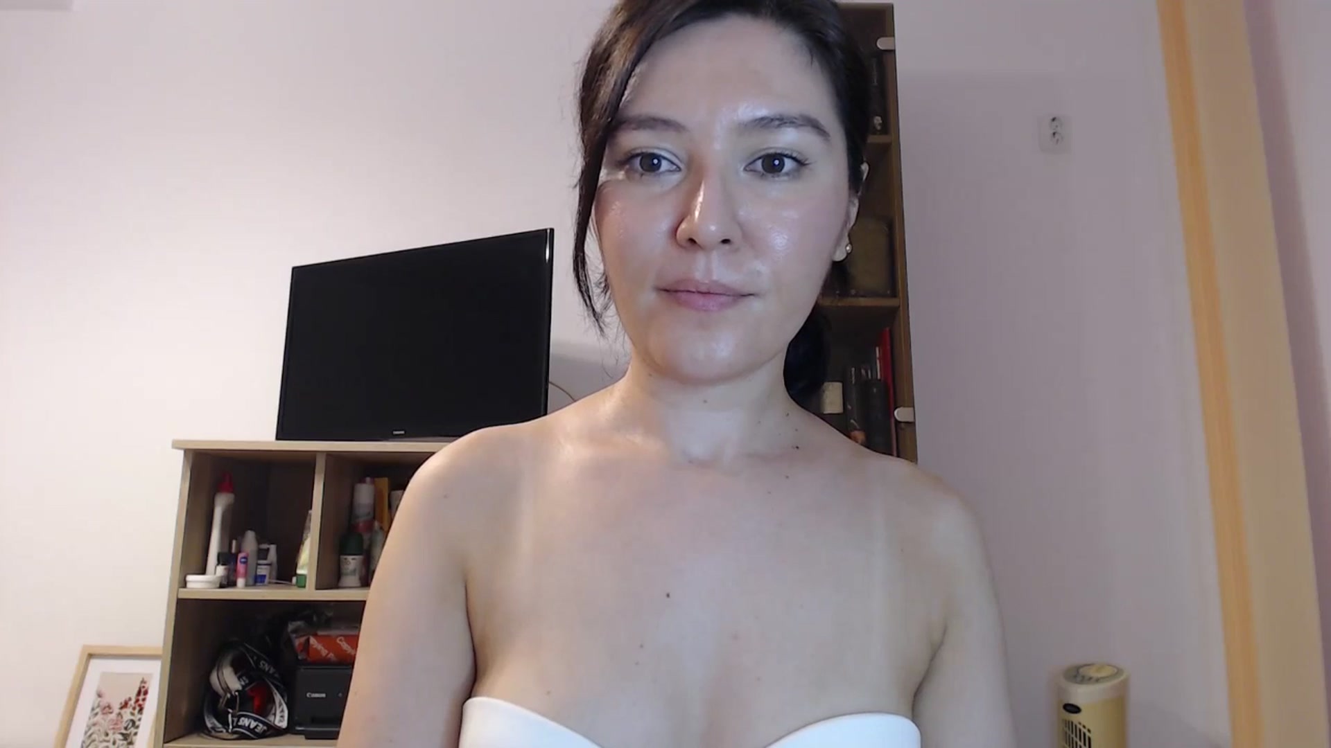 Gallery image thumbnail from SailorJupitr's myfreecams stream on, 08/30/2025, 20:57 image 8 of 20