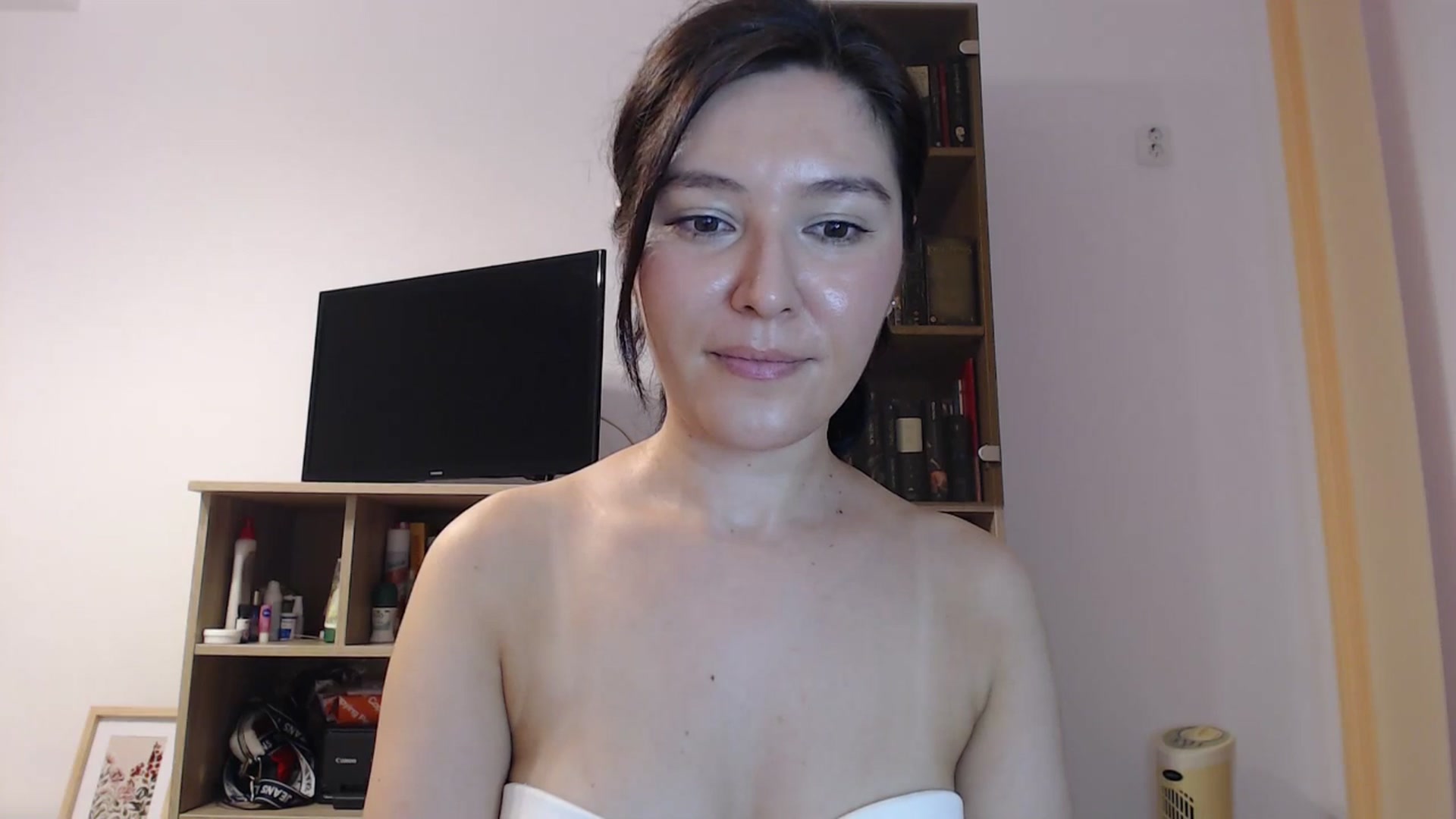 Gallery image thumbnail from SailorJupitr's myfreecams stream on, 08/30/2025, 20:57 image 2 of 20