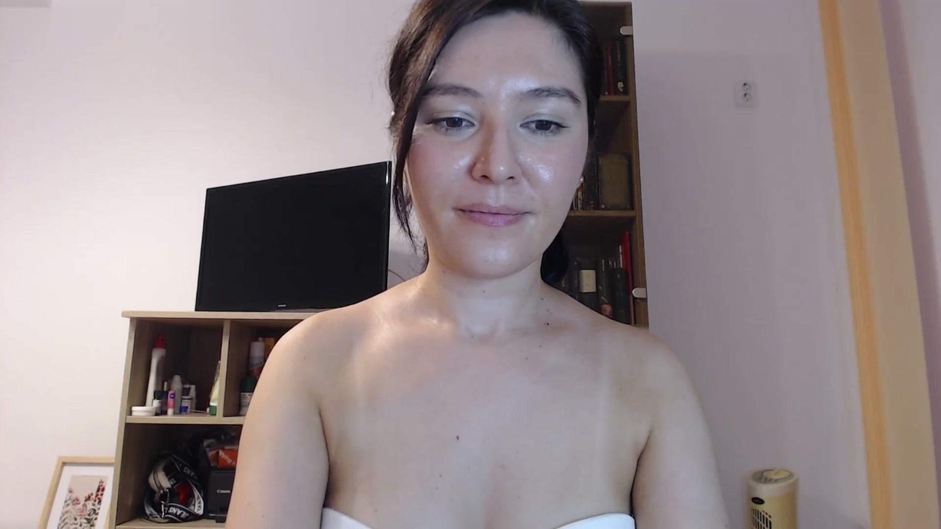 Gallery image thumbnail from SailorJupitr's myfreecams stream on, 08/30/2025, 20:57 image 5 of 20