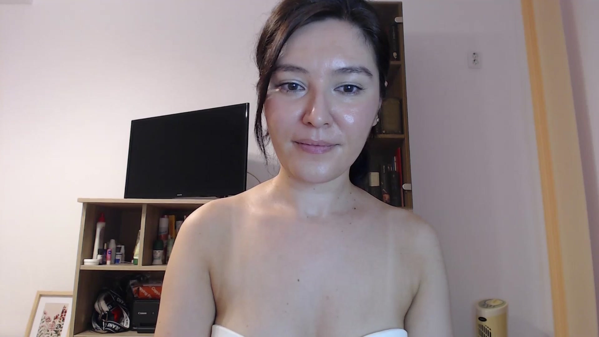 Gallery image thumbnail from SailorJupitr's myfreecams stream on, 08/30/2025, 20:57 image 3 of 20