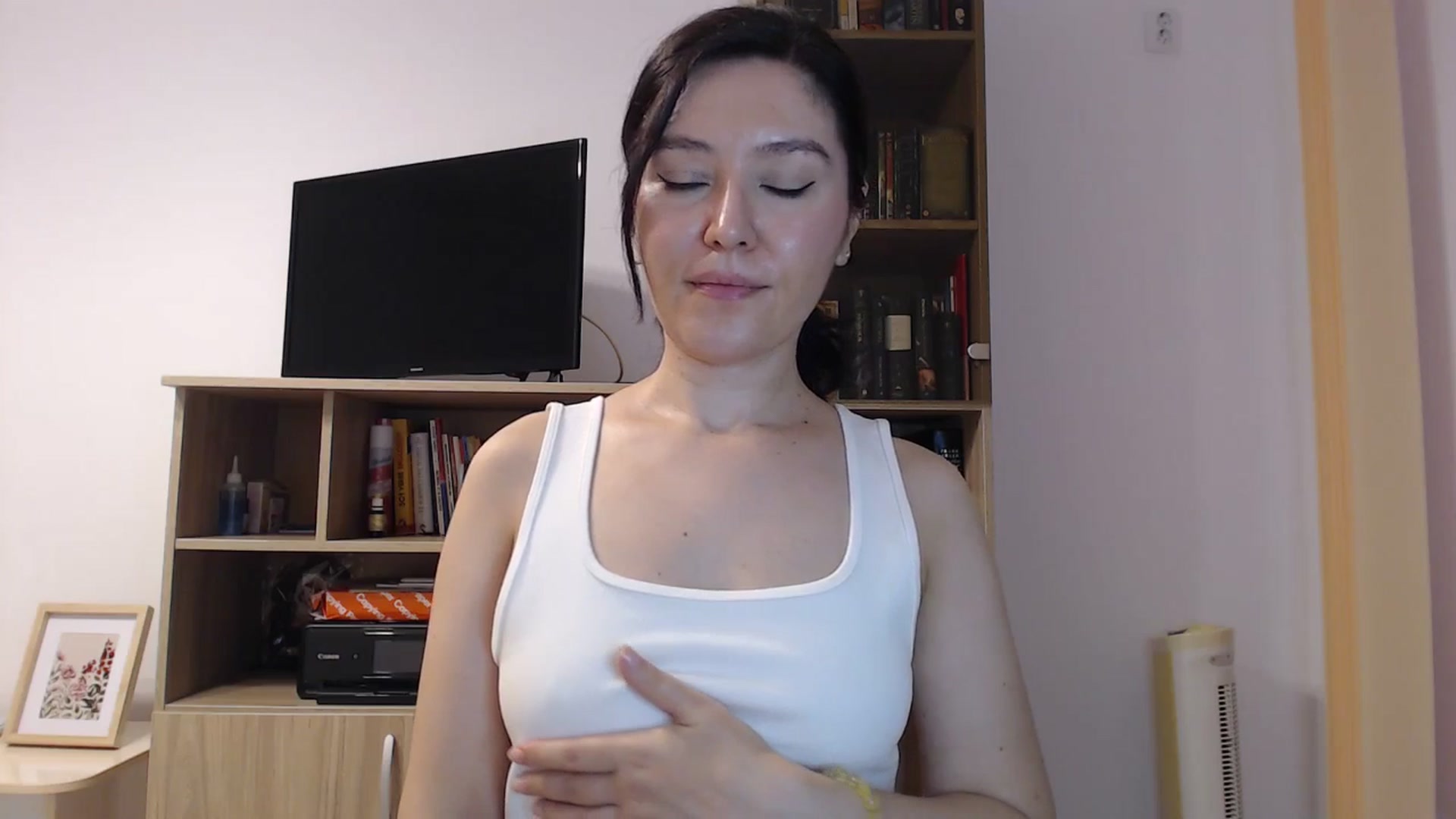 Gallery image thumbnail from SailorJupitr's myfreecams stream on, 09/16/2025, 19:44 image 3 of 20