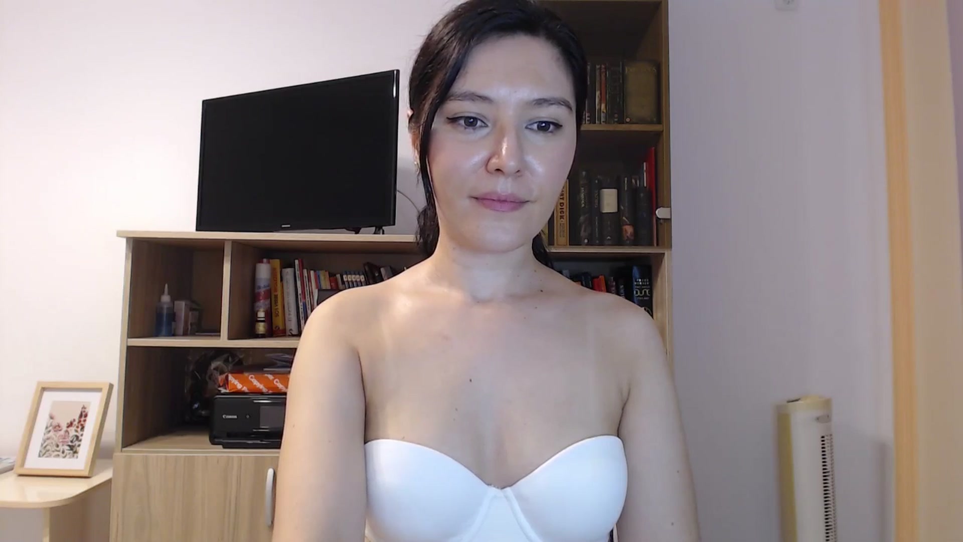 Gallery image thumbnail from SailorJupitr's myfreecams stream on, 09/20/2025, 20:59 image 7 of 20