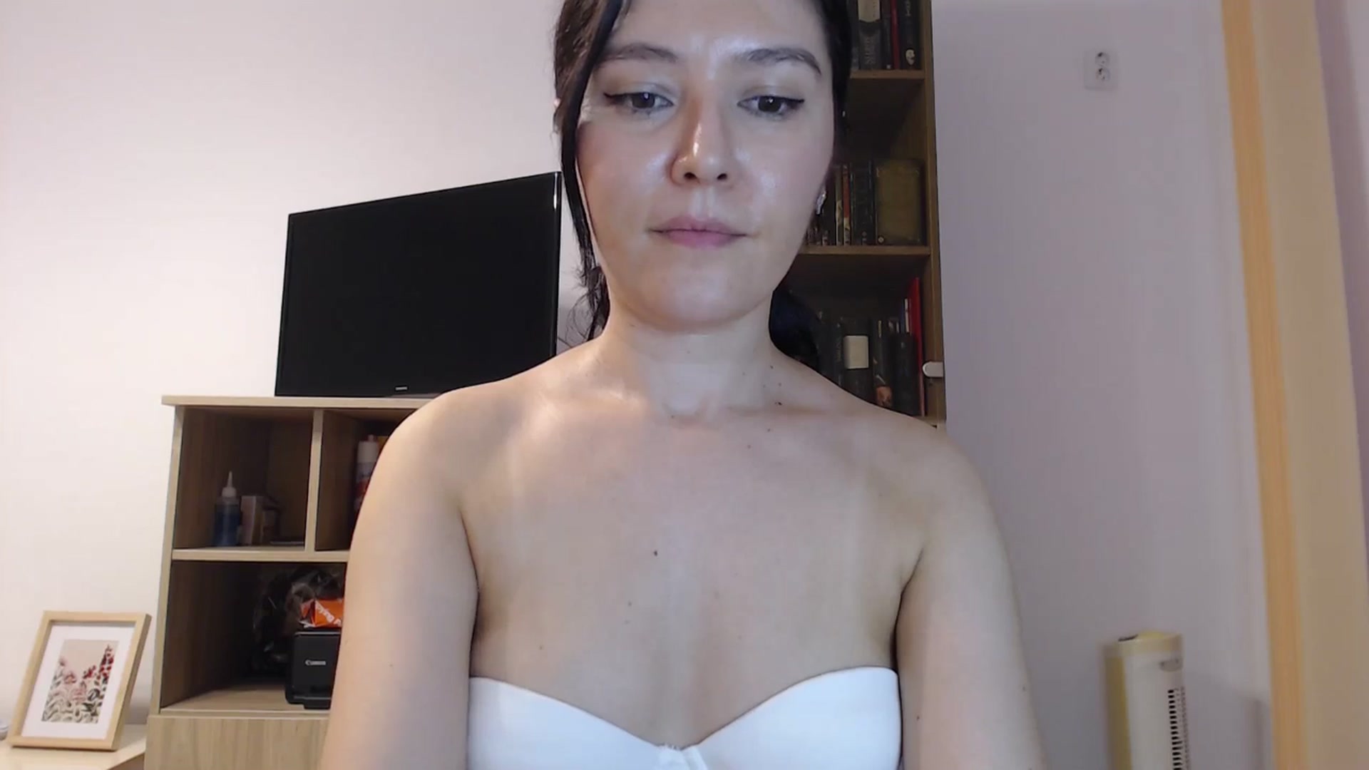 Gallery image thumbnail from SailorJupitr's myfreecams stream on, 09/20/2025, 20:59 image 17 of 20