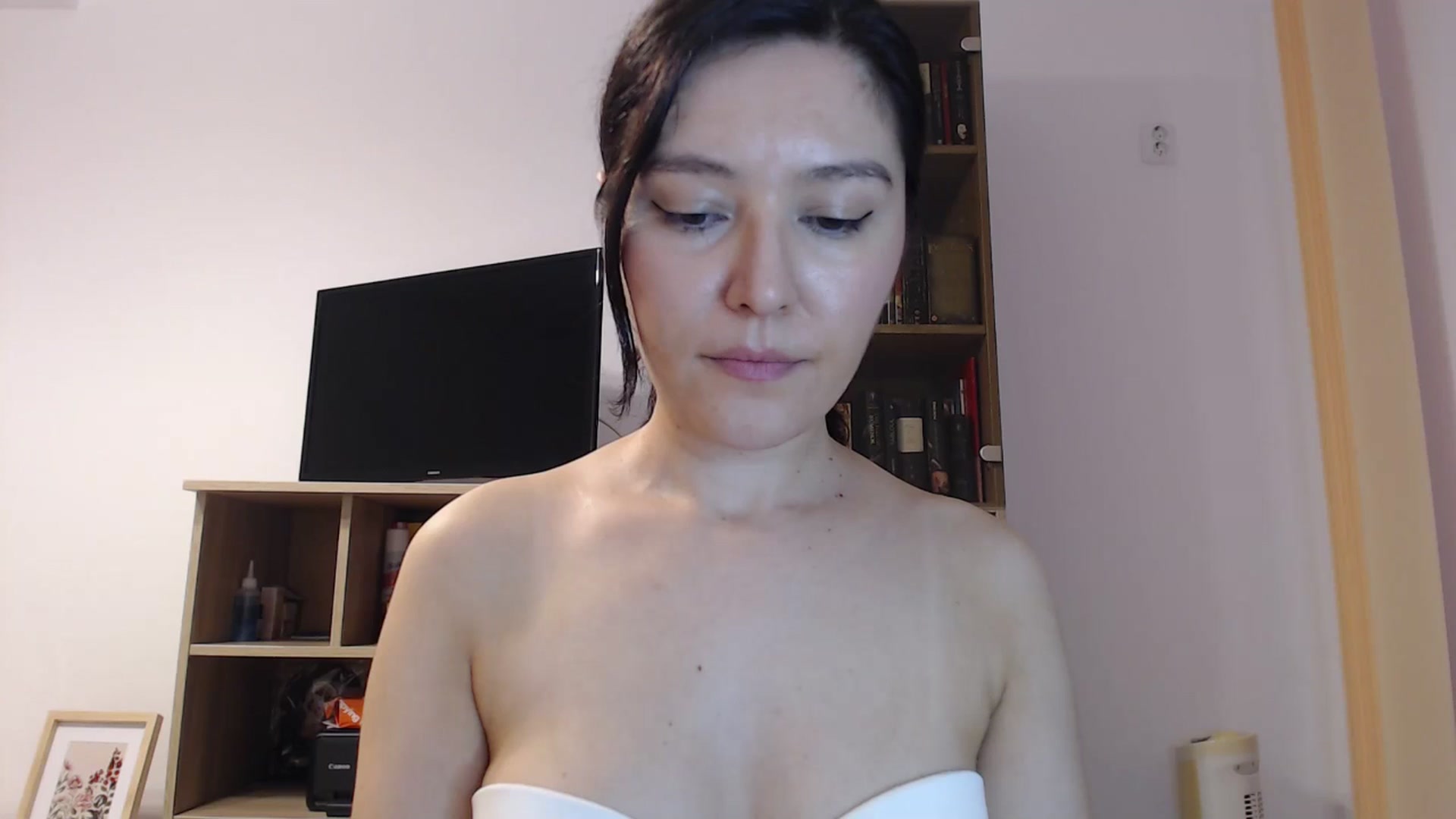 Gallery image thumbnail from SailorJupitr's myfreecams stream on, 09/20/2025, 20:59 image 1 of 20